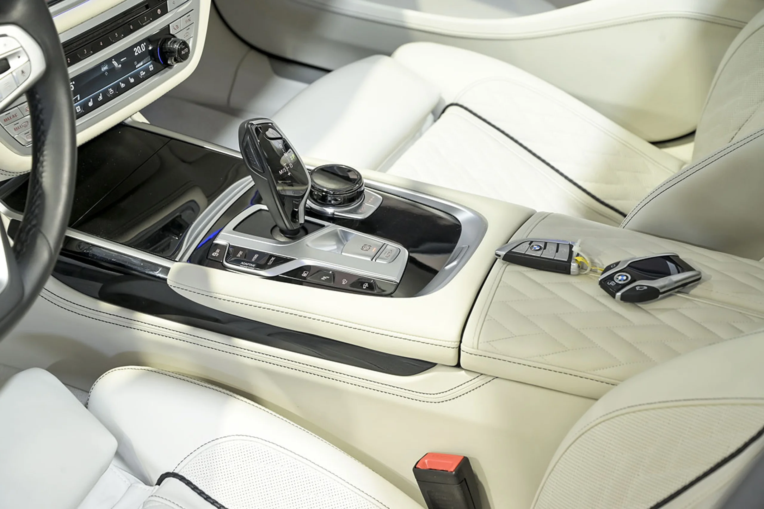 BMW 745 Serie 7 745Le xDrive - Foto 48