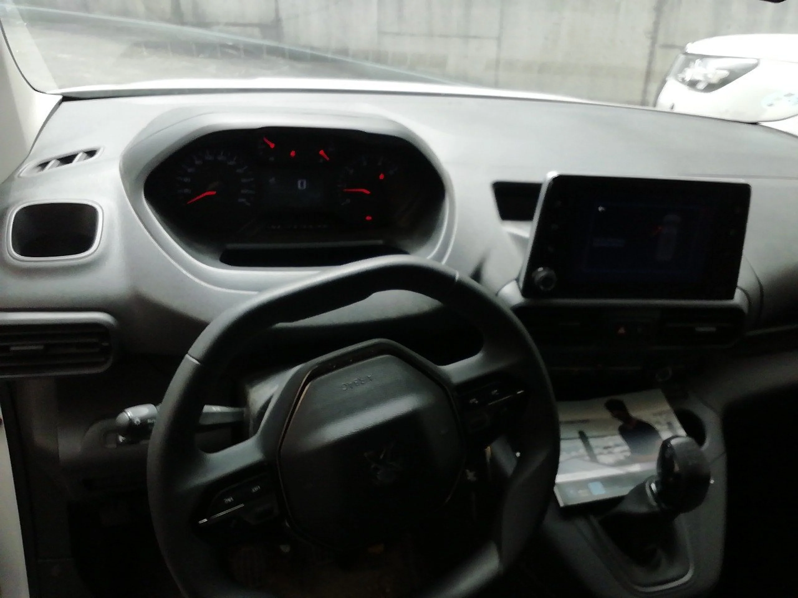 Peugeot Partner Premium Standard 600kg BlueHDi 73kW - Foto 7