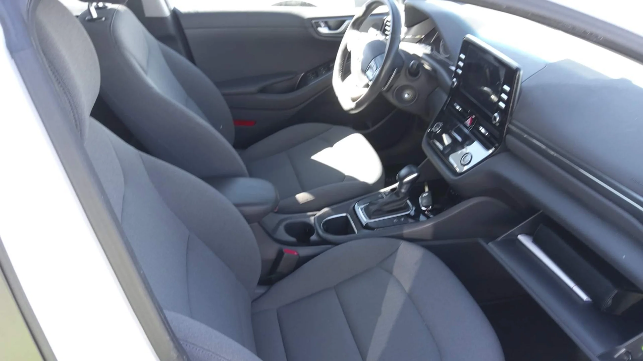 Hyundai Ioniq (O) 1.6 GDI HEV Klass DCT - Foto 5