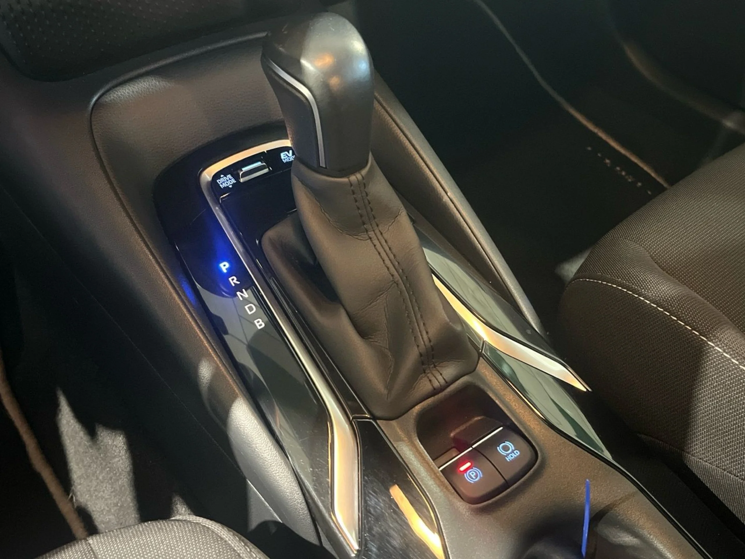 Toyota Corolla 1.8 125H ACTIVE TECH ECVT TOU SPORT - Foto 10