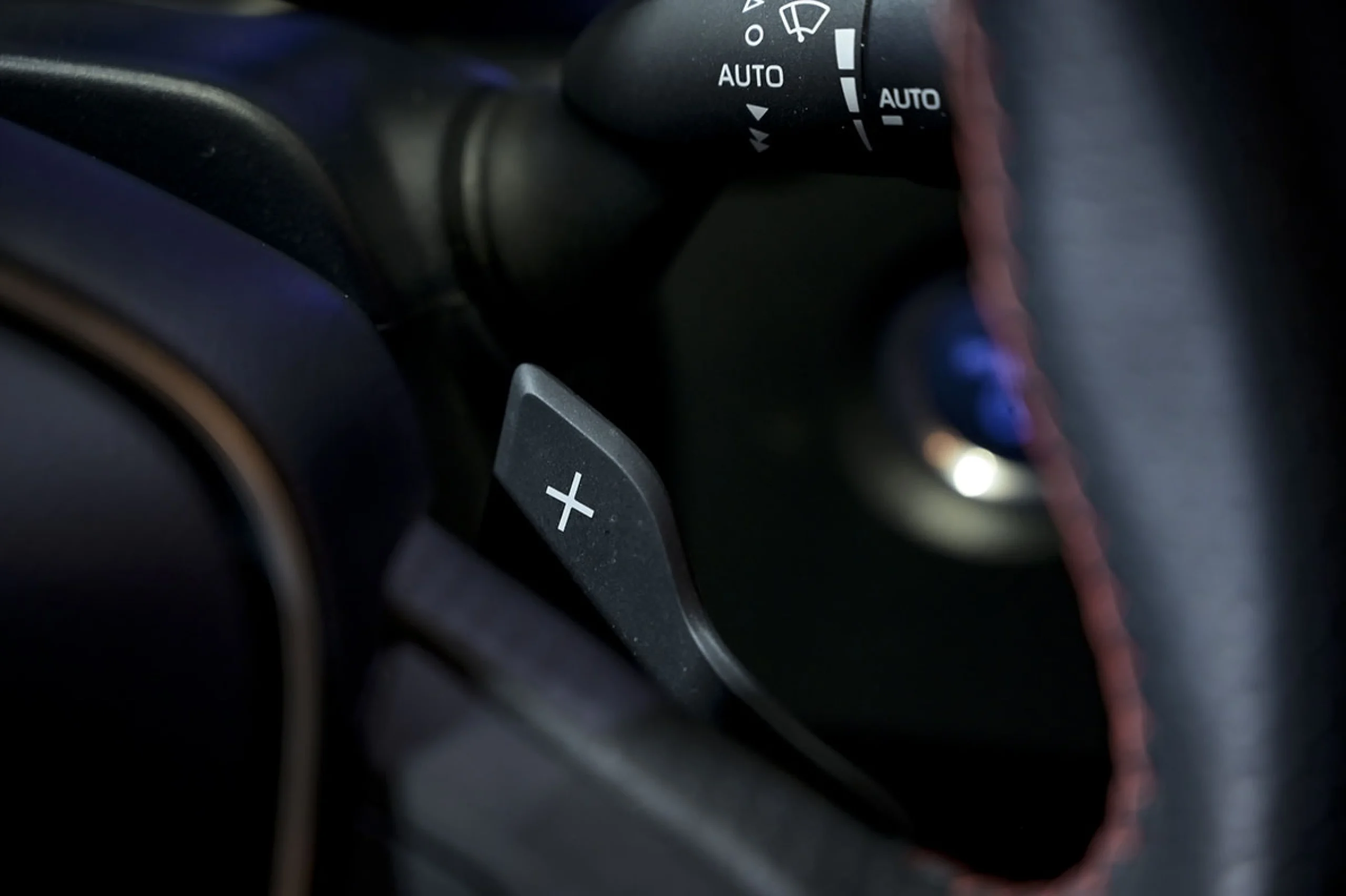 Toyota Corolla 2.0 180H GRSPORT ECVT TOURING SPORT - Foto 24