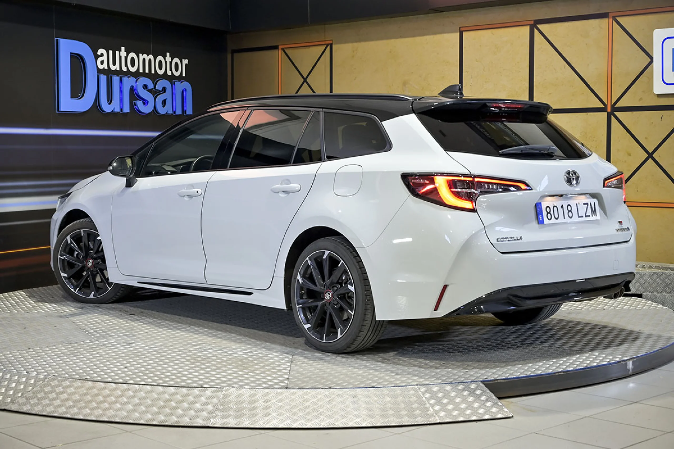 Toyota Corolla 2.0 180H GRSPORT ECVT TOURING SPORT - Foto 4