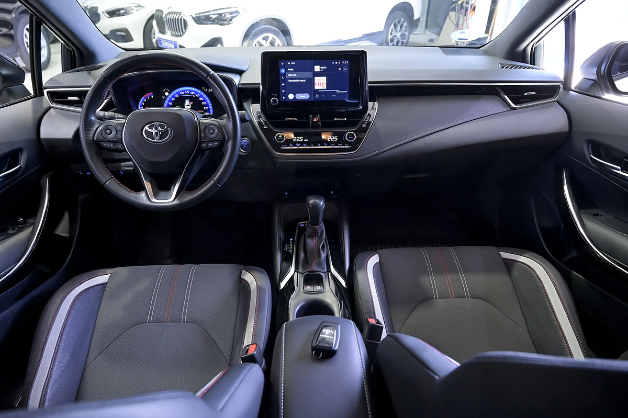 Toyota Corolla 2.0 180H GRSPORT ECVT TOURING SPORT - Foto 8