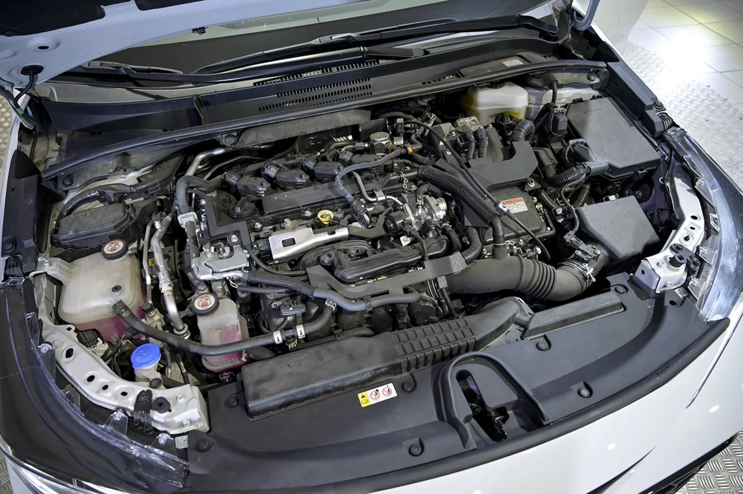 Toyota Corolla 2.0 180H GRSPORT ECVT TOURING SPORT - Foto 30