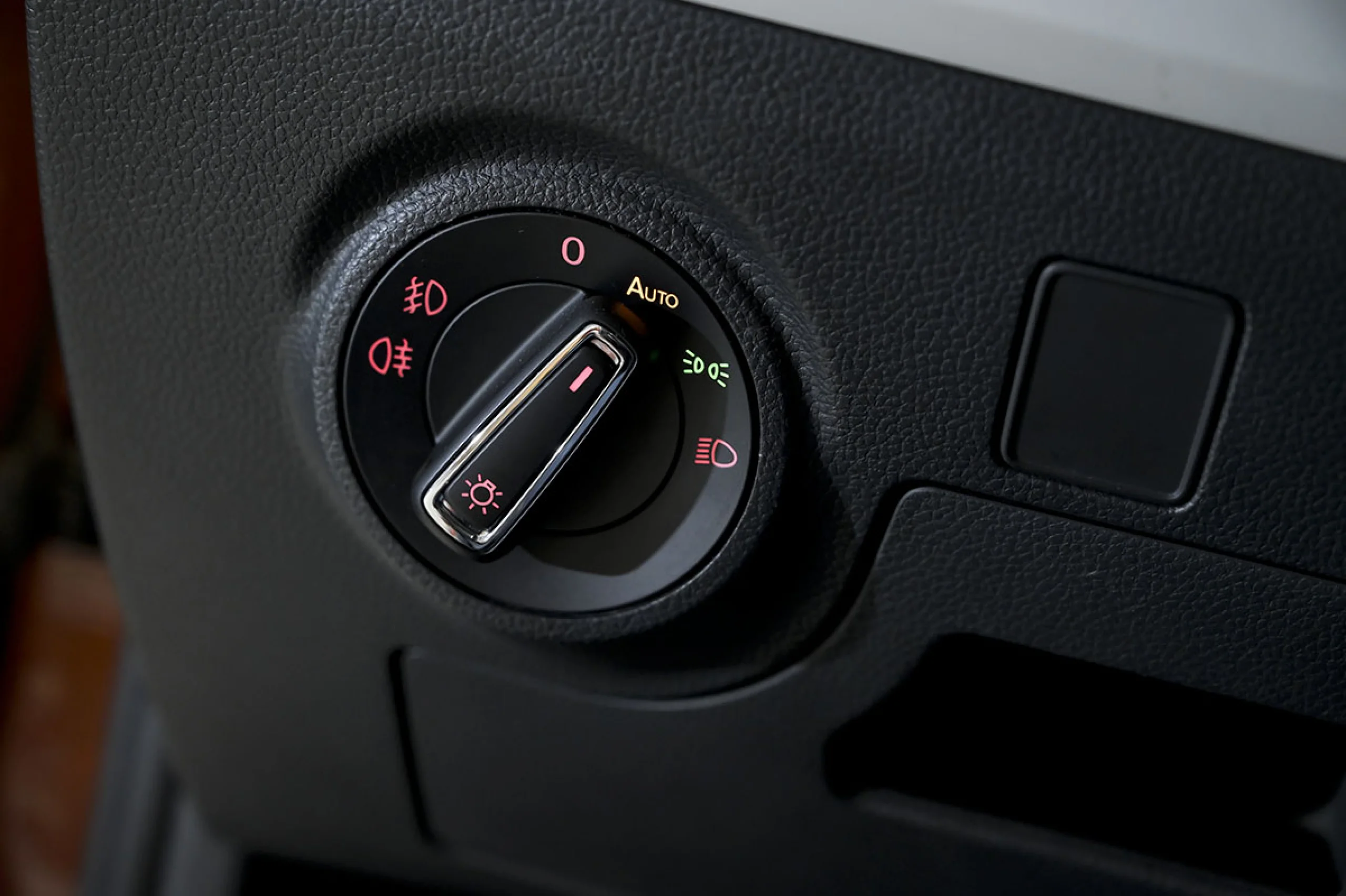 Seat Arona 1.0 TSI 70kW 95CV Xcellence Ecomotive - Foto 22