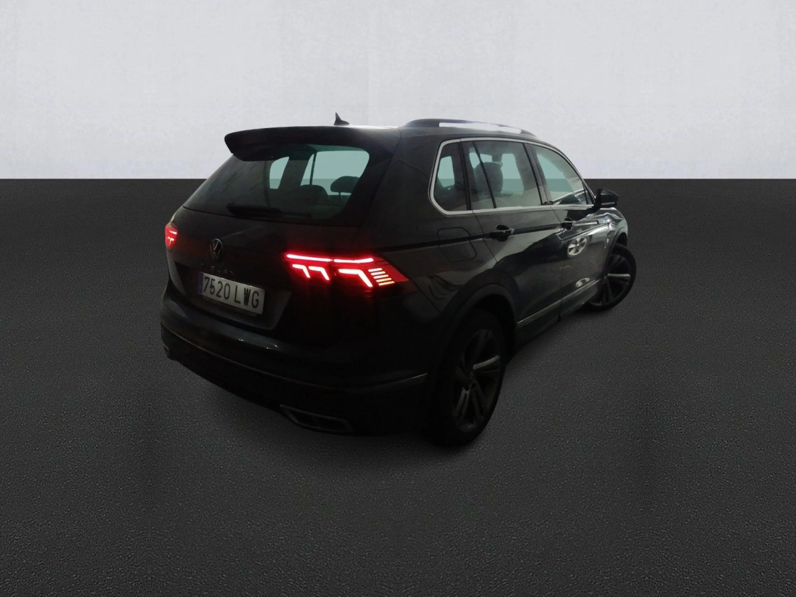 Volkswagen Tiguan R-Line 2.0 TDI 110kW (150CV) DSG - Foto 4