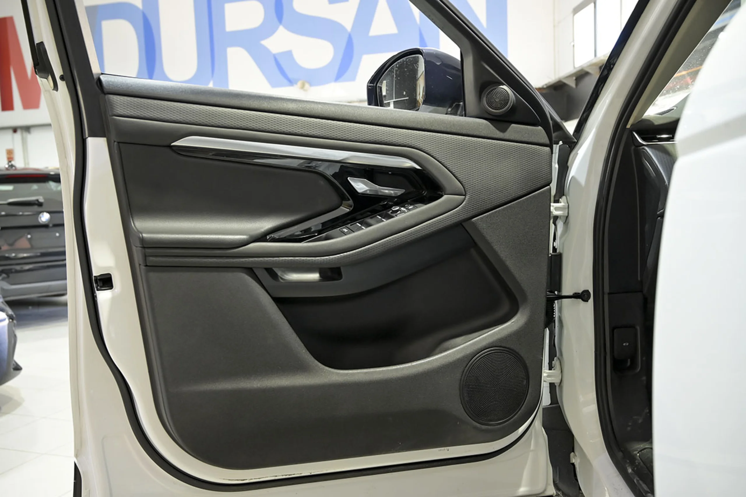 Land Rover Range Rover Evoque 2.0 D150 S AUTO 4WD MHEV - Foto 24