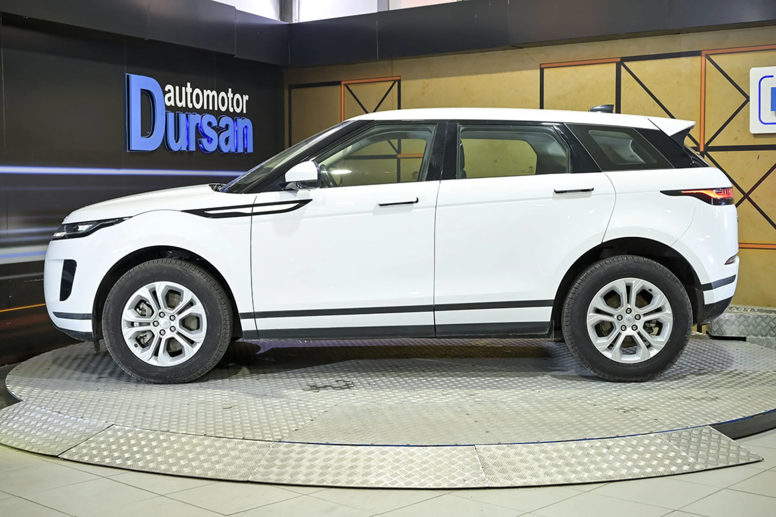 Land Rover Range Rover Evoque 2.0 D150 S AUTO 4WD MHEV - Foto 23