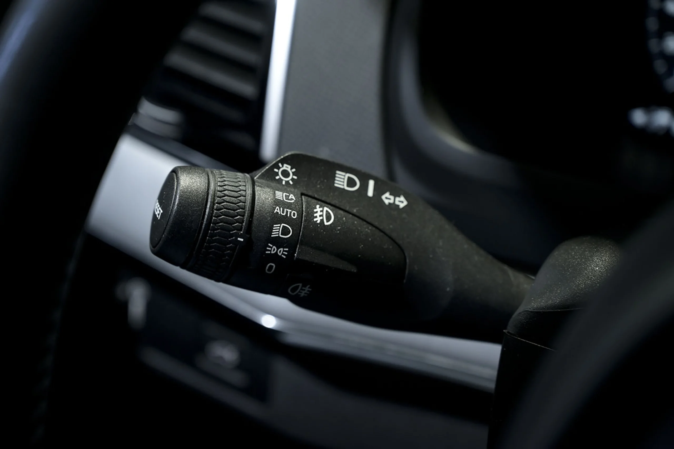 Volvo XC 90 XC90 2.0 B5 D AWD Momentum Pro Auto - Foto 28