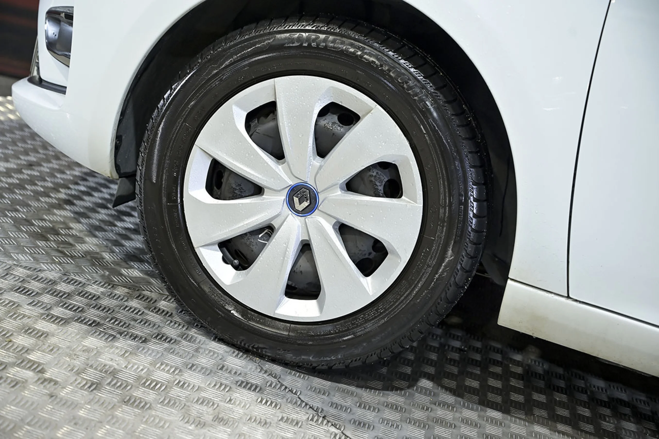 Renault Zoe Life 80 kW R110 Bateria 40kWh - Foto 14