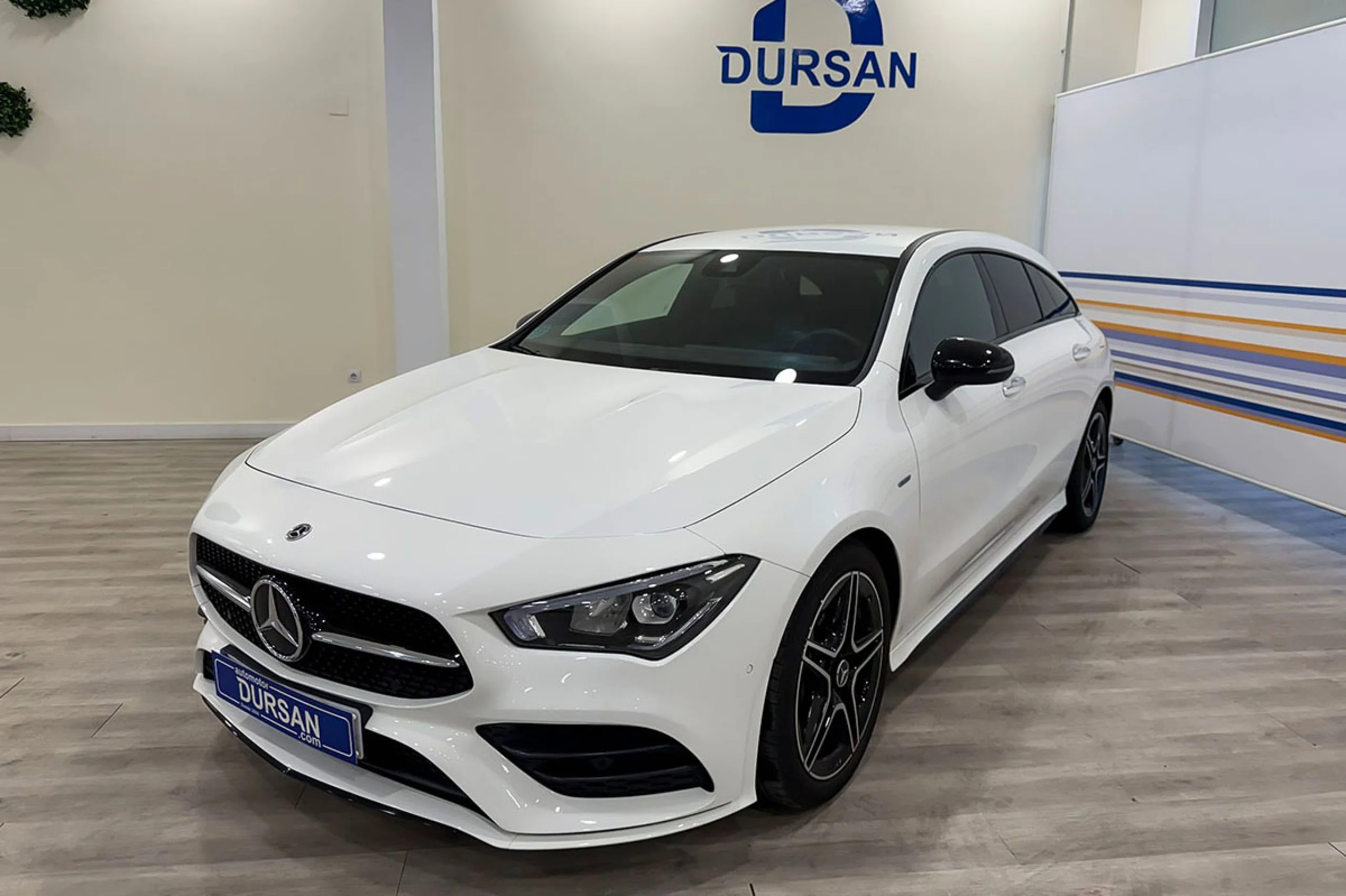 Mercedes-Benz CLA 200 MERCEDES-BENZ CLA CLA 200 D DCT Shooting Brake - Foto 1