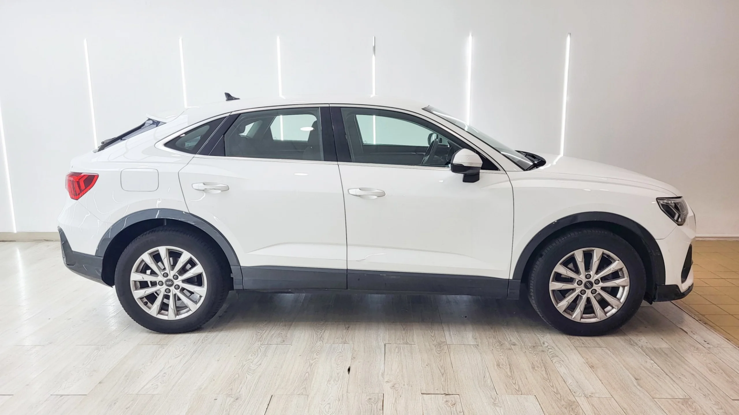 Audi Q3 SPORTBACK Advanced 35 TDI 110kW 150CV S tronic - Foto 14