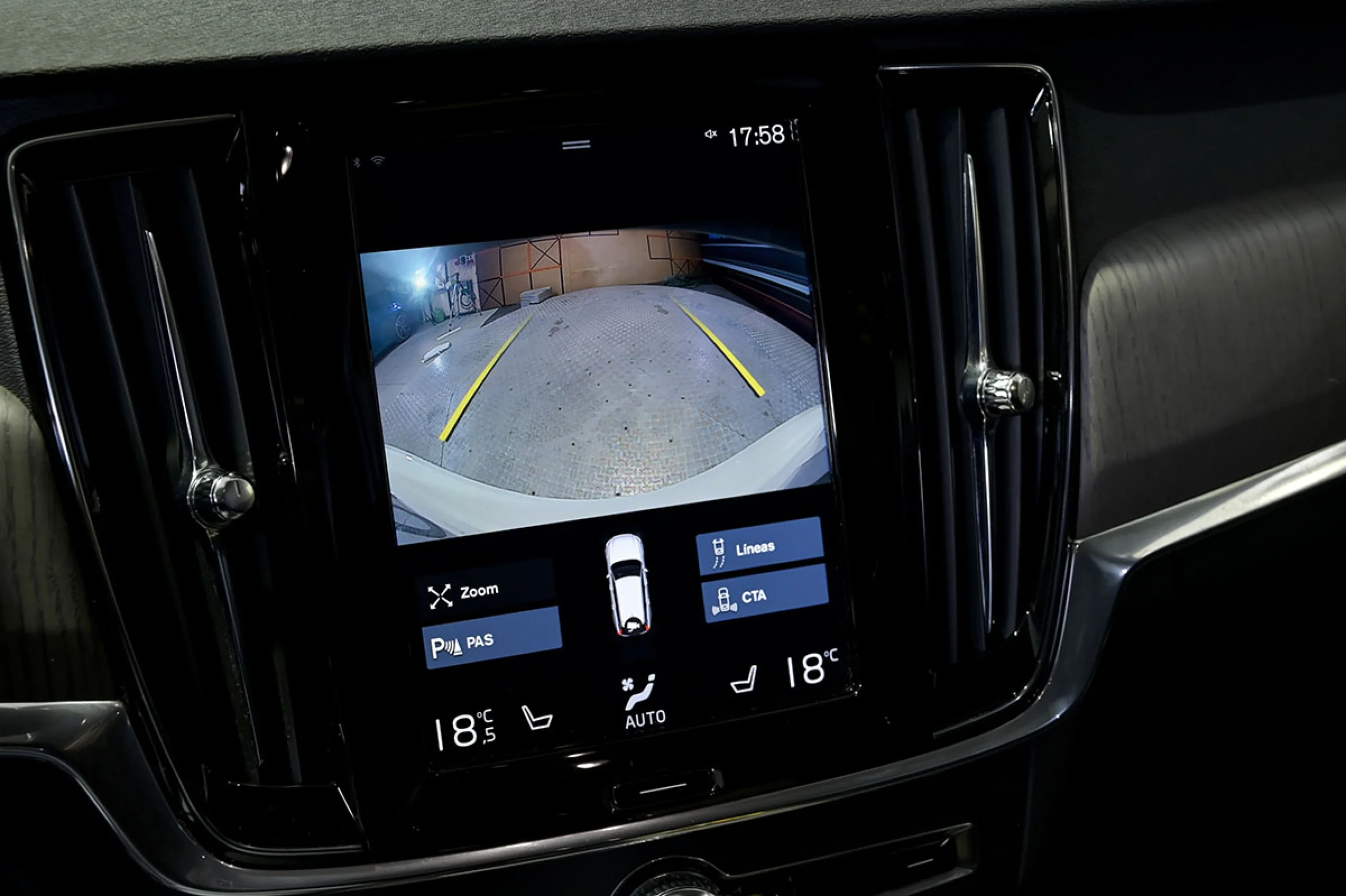 Volvo V90 Cross Country 2.0 B4 D Pro AWD Auto - Foto 11