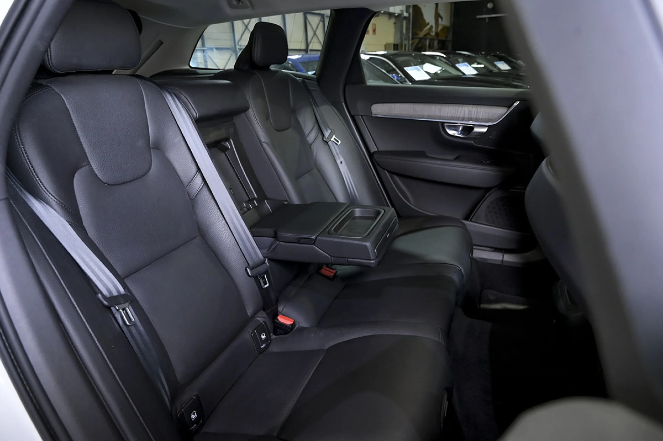 Volvo V90 Cross Country 2.0 B4 D Pro AWD Auto - Foto 24