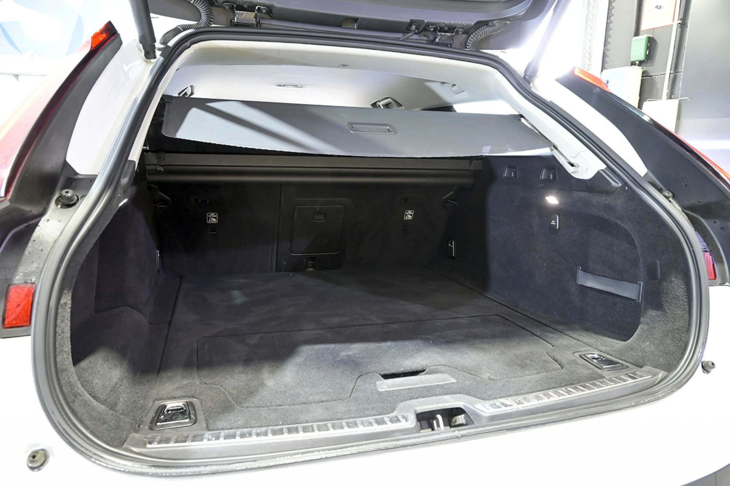 Volvo V90 Cross Country 2.0 B4 D Pro AWD Auto - Foto 22