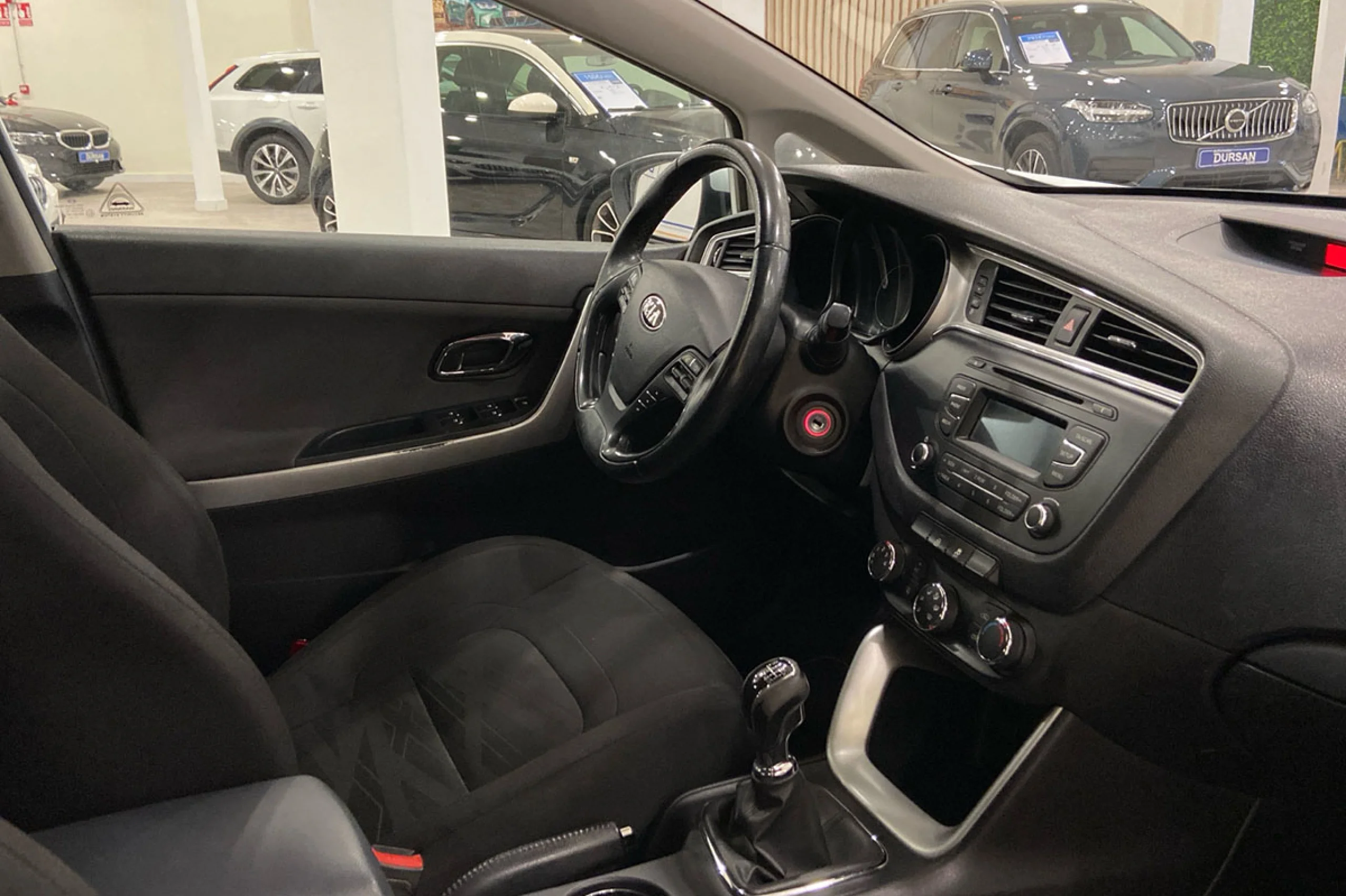 Kia Ceed cee d 1.4 CVVT 74kW 100CV Concept - Foto 9