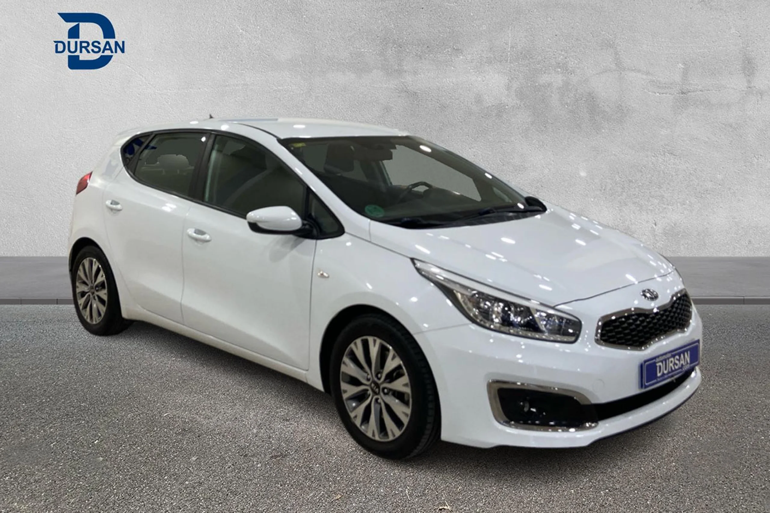 Kia Ceed cee d 1.4 CVVT 74kW 100CV Concept - Foto 3