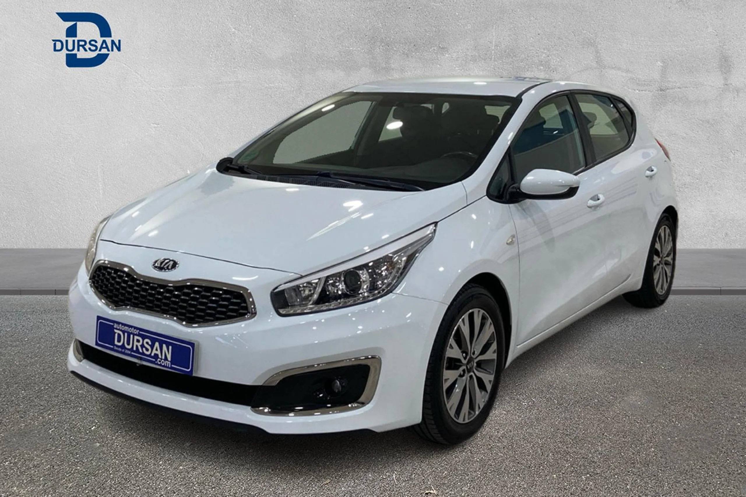 Kia Ceed cee d 1.4 CVVT 74kW 100CV Concept - Foto 1