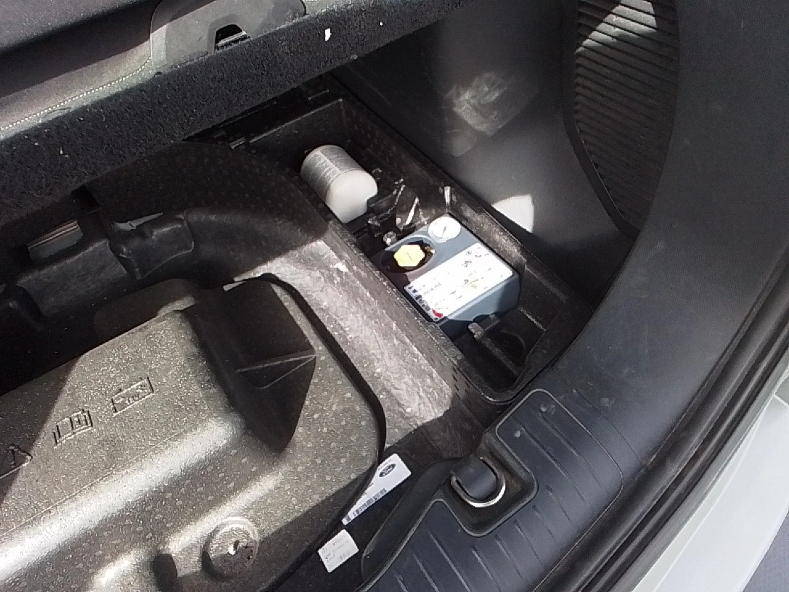 Ford Kuga Titanium 2.5 Duratec FHEV 140kW Auto - Foto 8