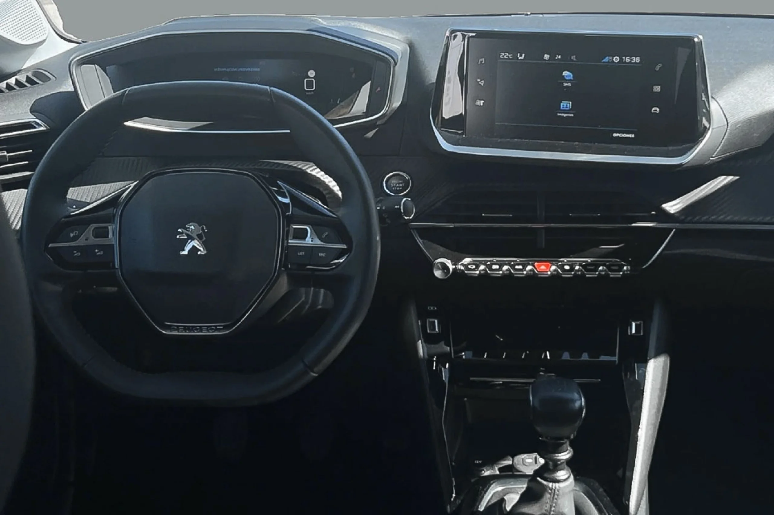 Peugeot 208 PURE TECH ALLURE 1.2 - Foto 8