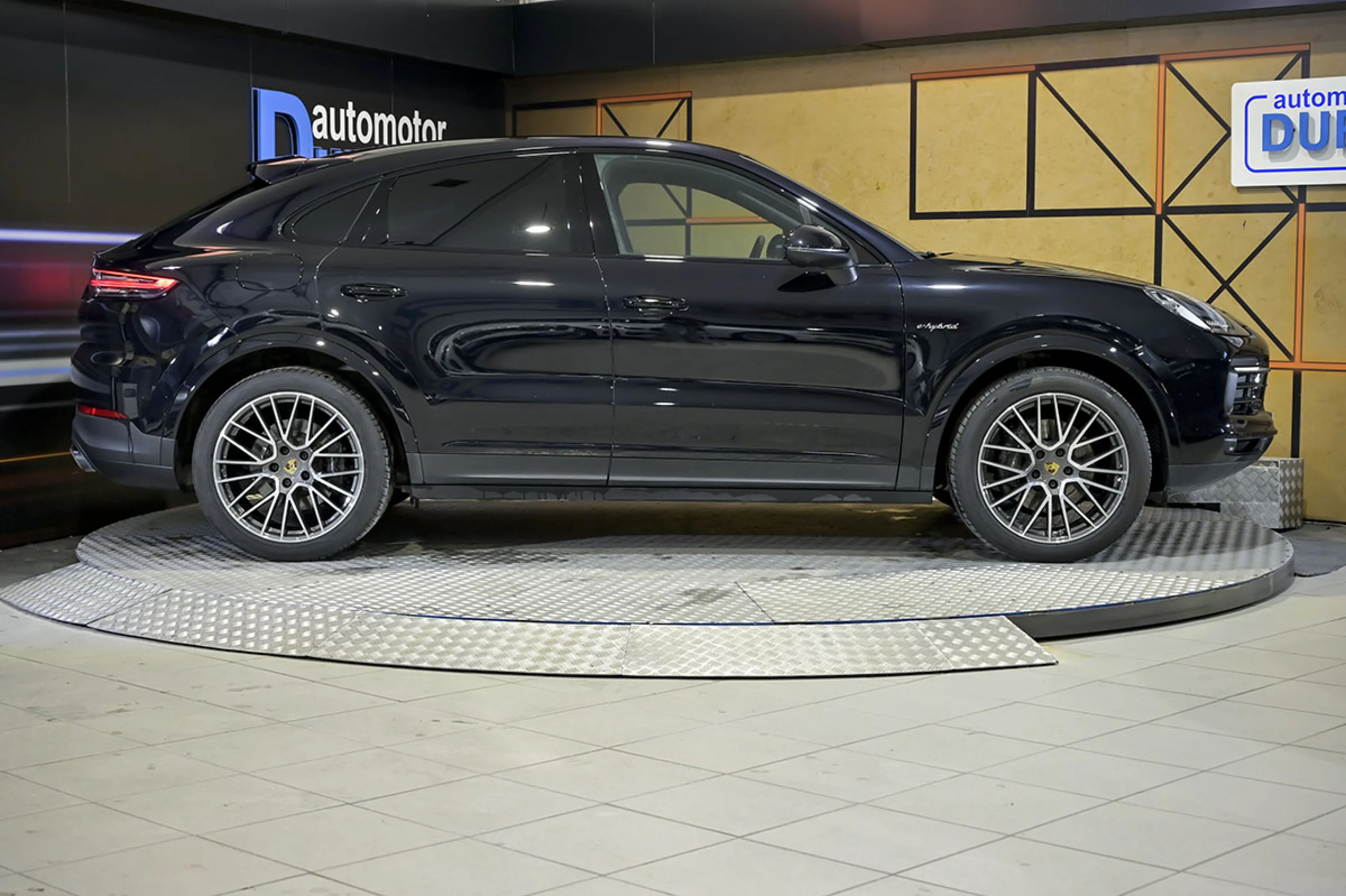 Porsche Cayenne Coupé EHybrid - Foto 20