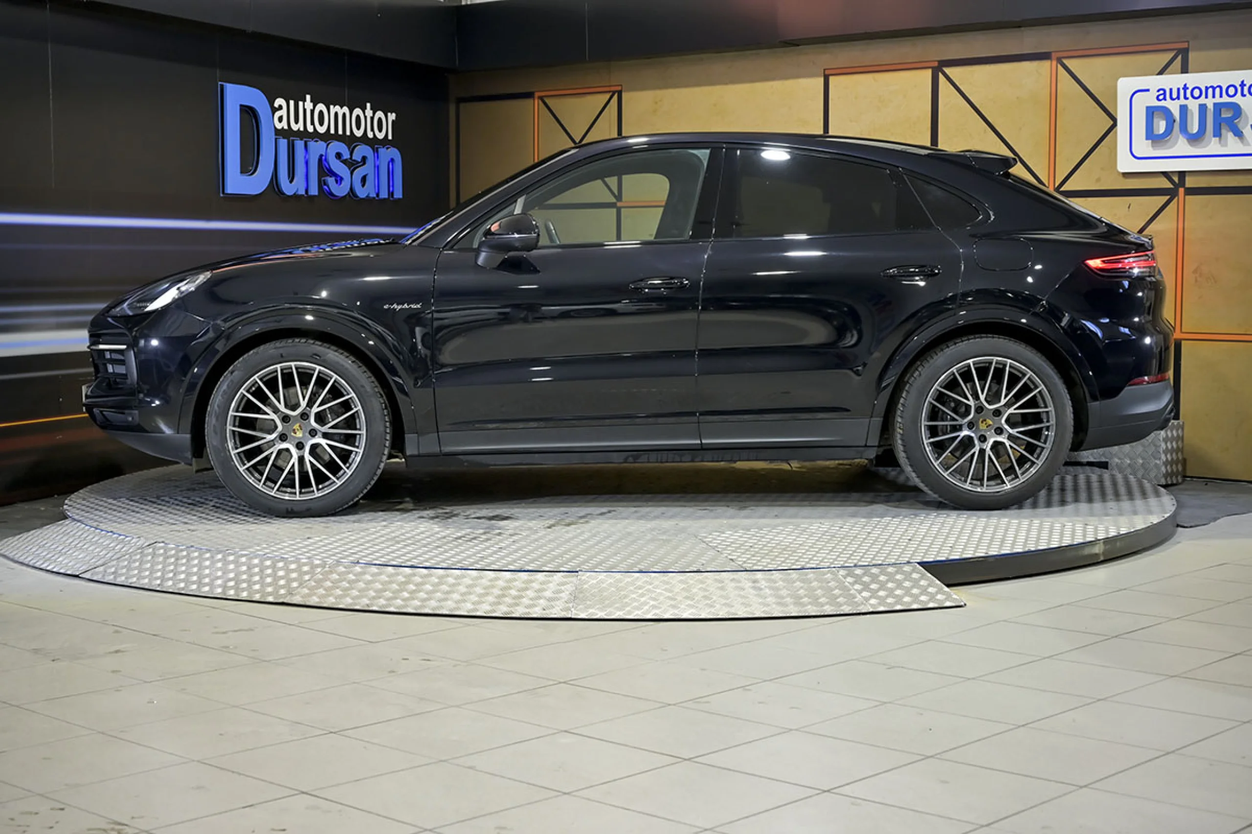 Porsche Cayenne Coupé EHybrid - Foto 19