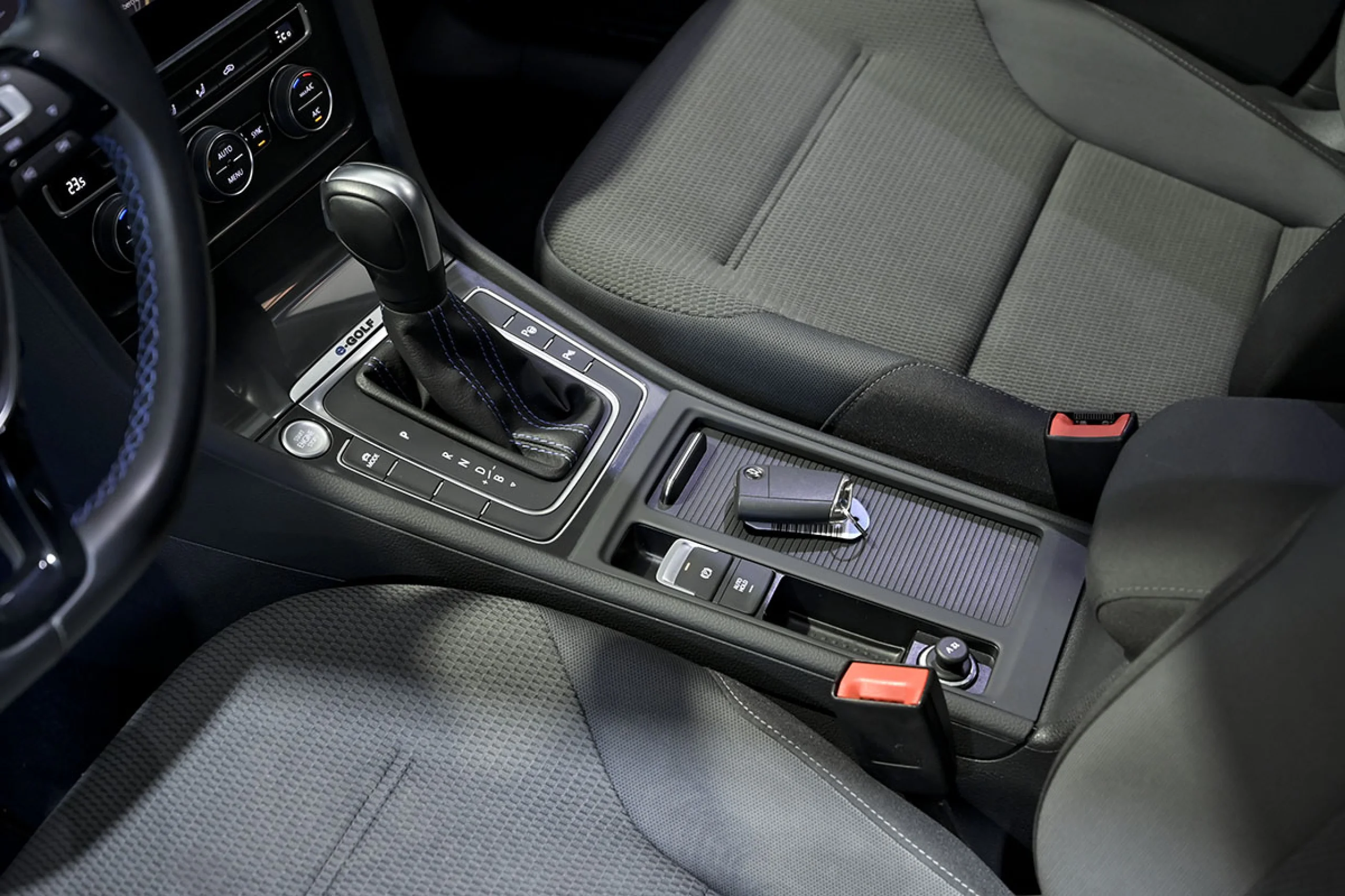 Volkswagen Golf eGolf ePower 100 kW 136CV - Foto 29