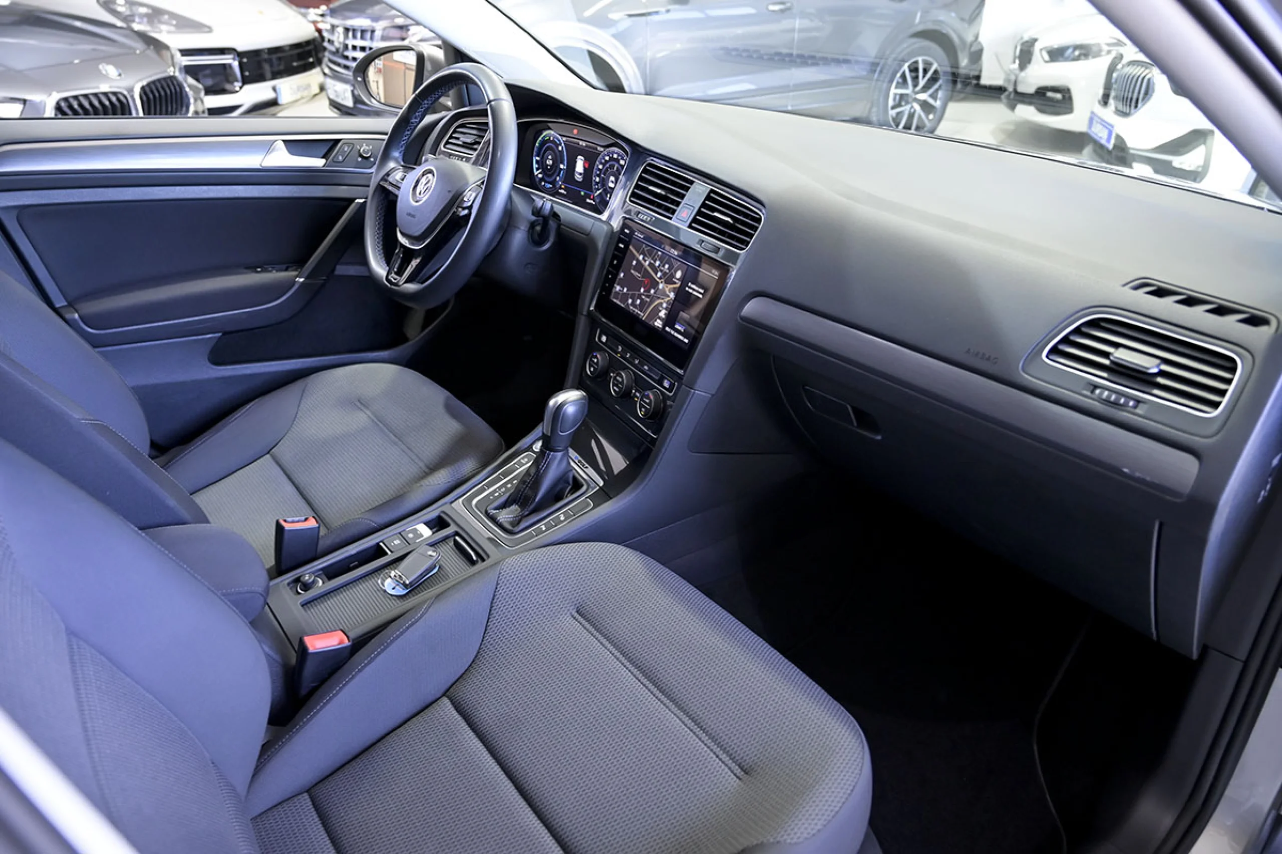 Volkswagen Golf eGolf ePower 100 kW 136CV - Foto 31