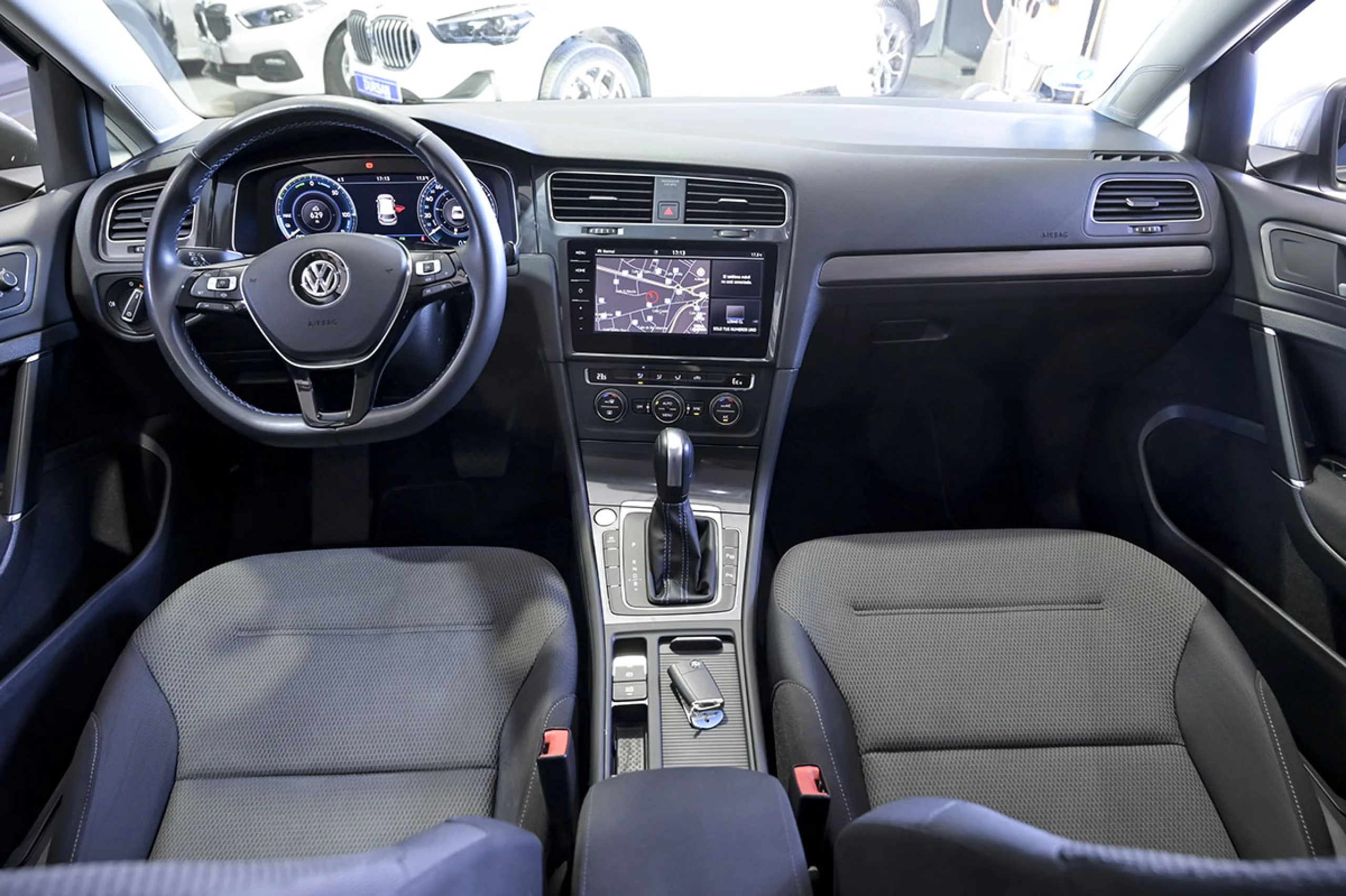 Volkswagen Golf eGolf ePower 100 kW 136CV - Foto 8