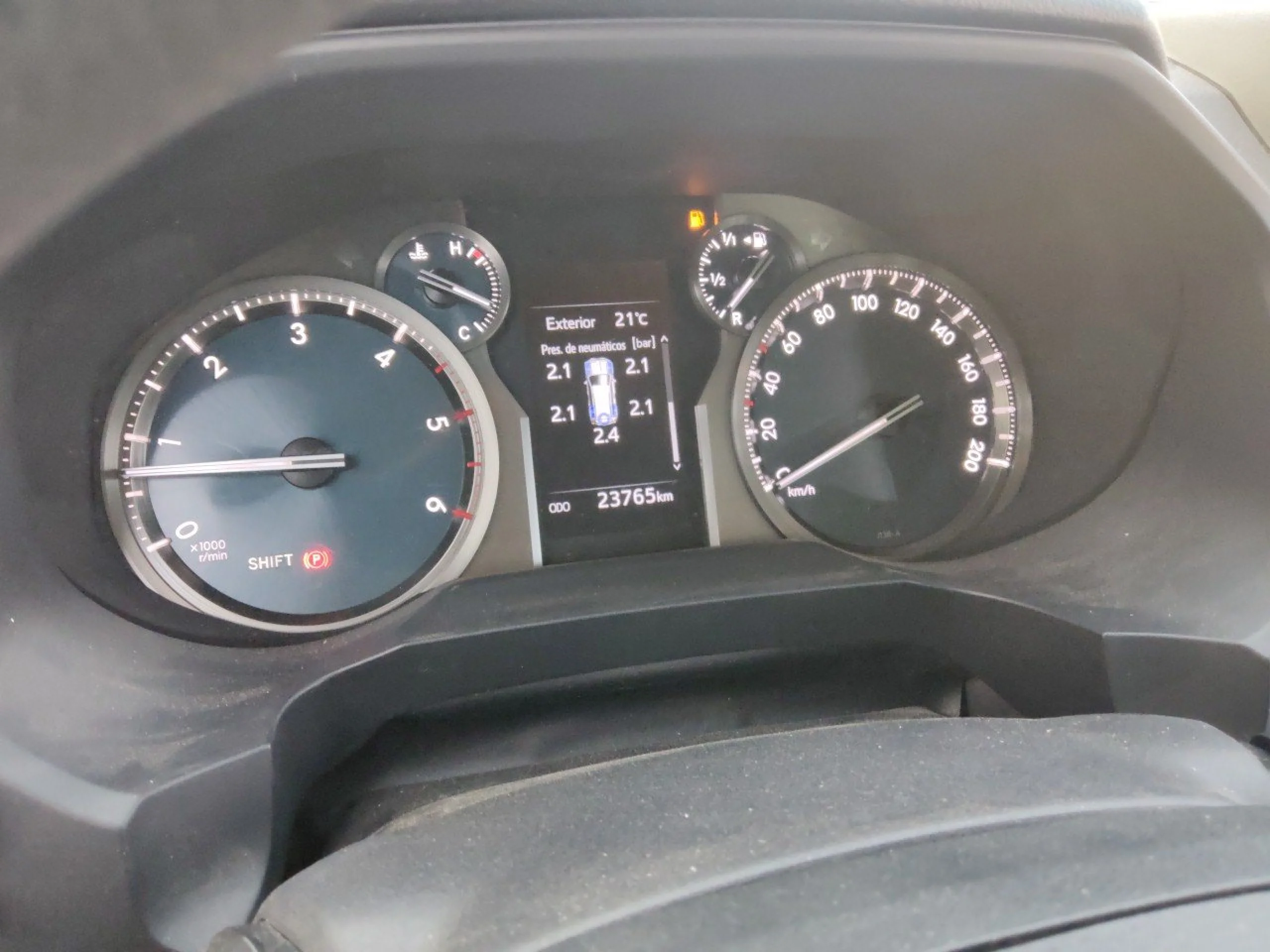 Toyota Land Cruiser LANDCRUISER 2.8 D-4D GX - Foto 8