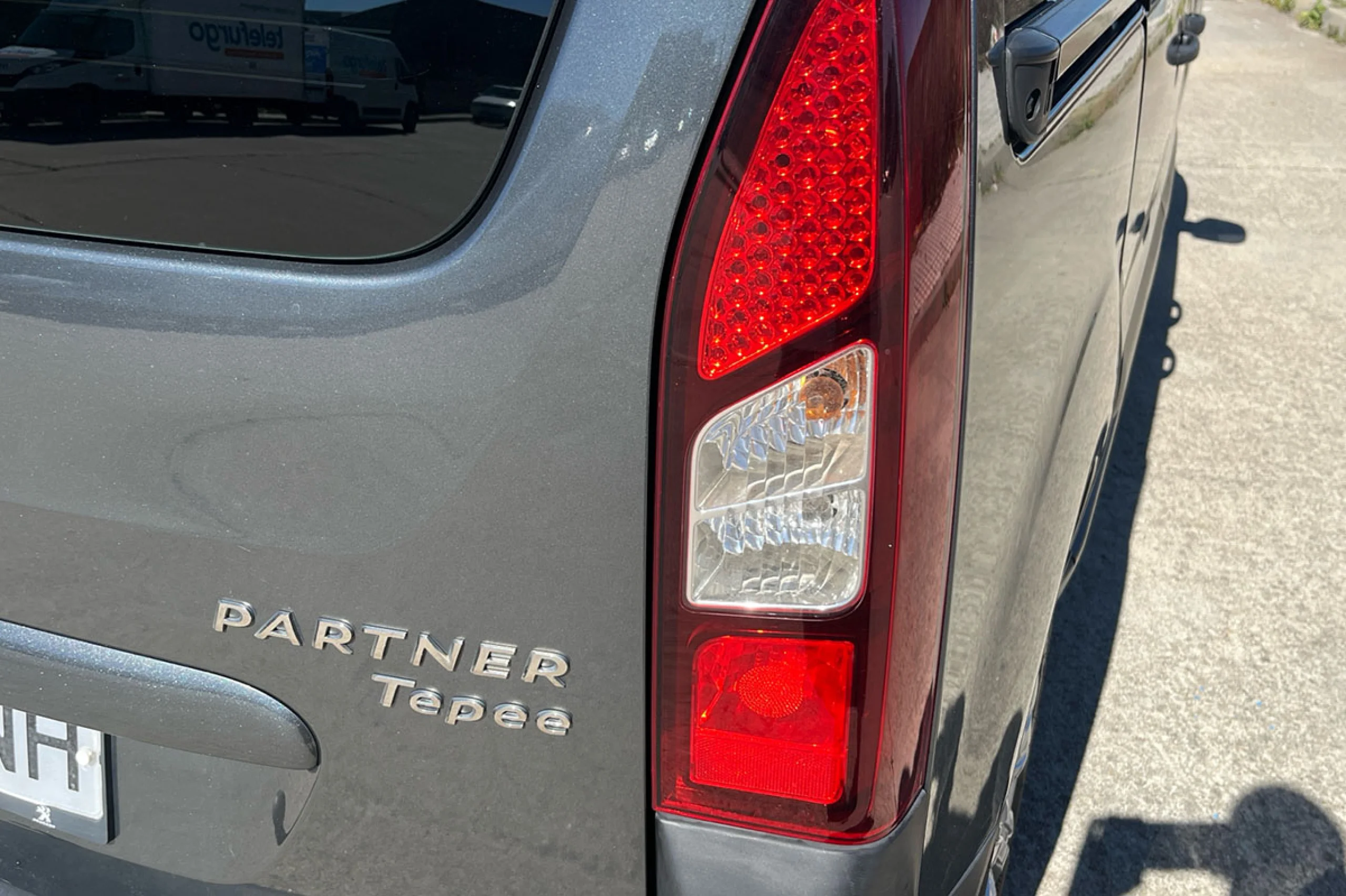 Peugeot Partner TEPEE Outdoor 1.6 BlueHDi 120 - Foto 16