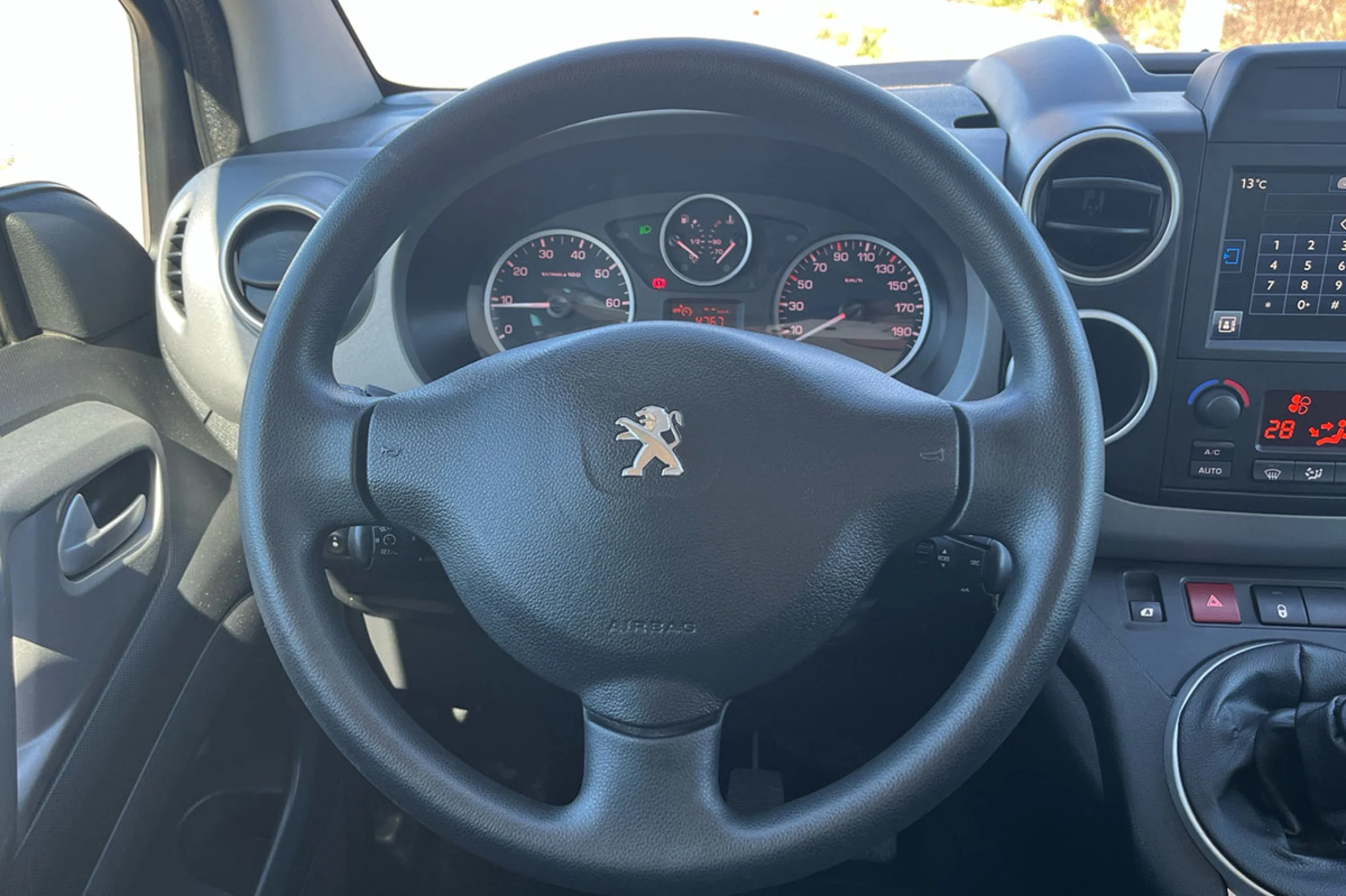 Peugeot Partner TEPEE Outdoor 1.6 BlueHDi 120 - Foto 25