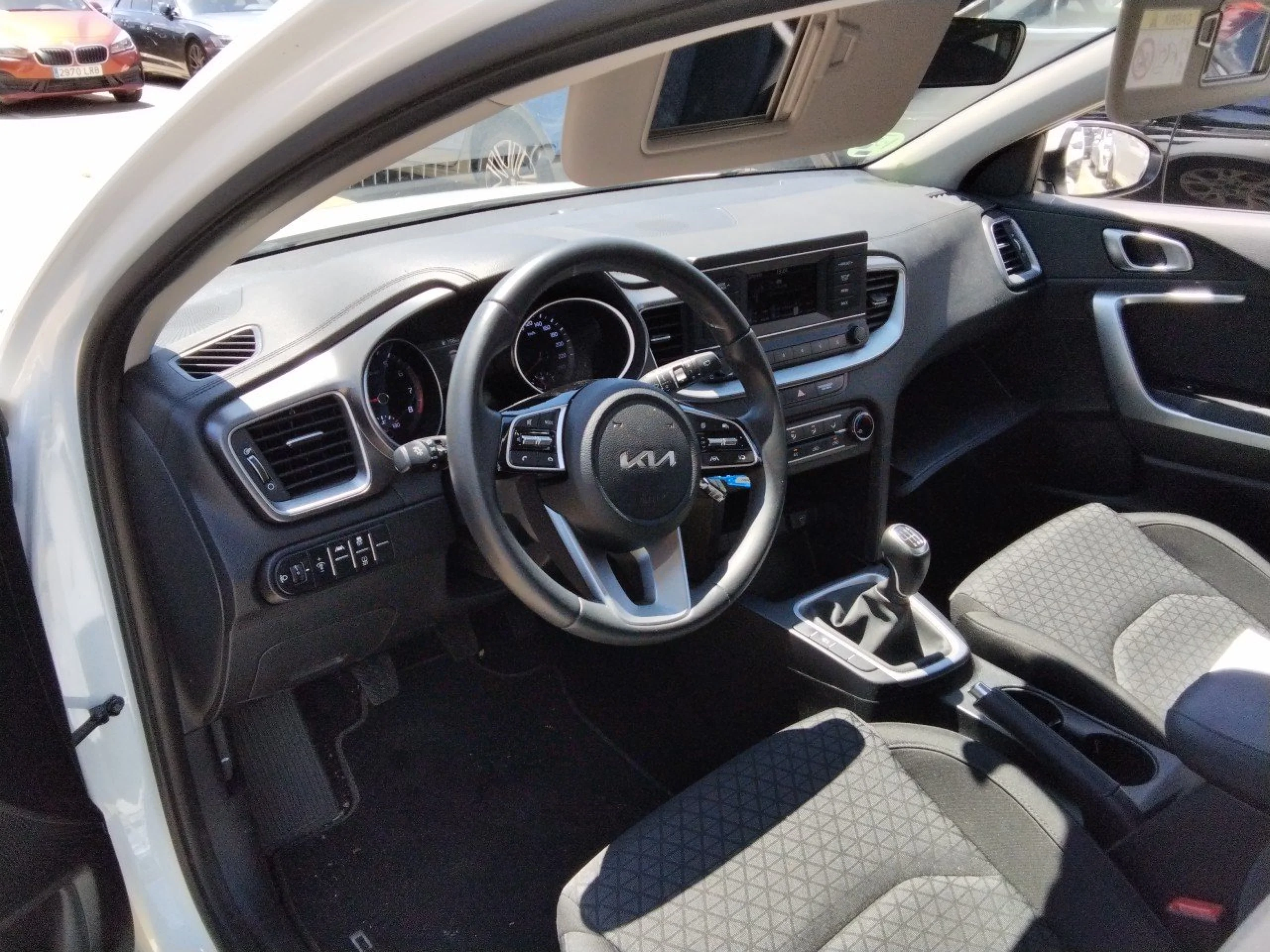 Kia Ceed 1.0 T-GDi 74kW (100CV) Concept - Foto 7