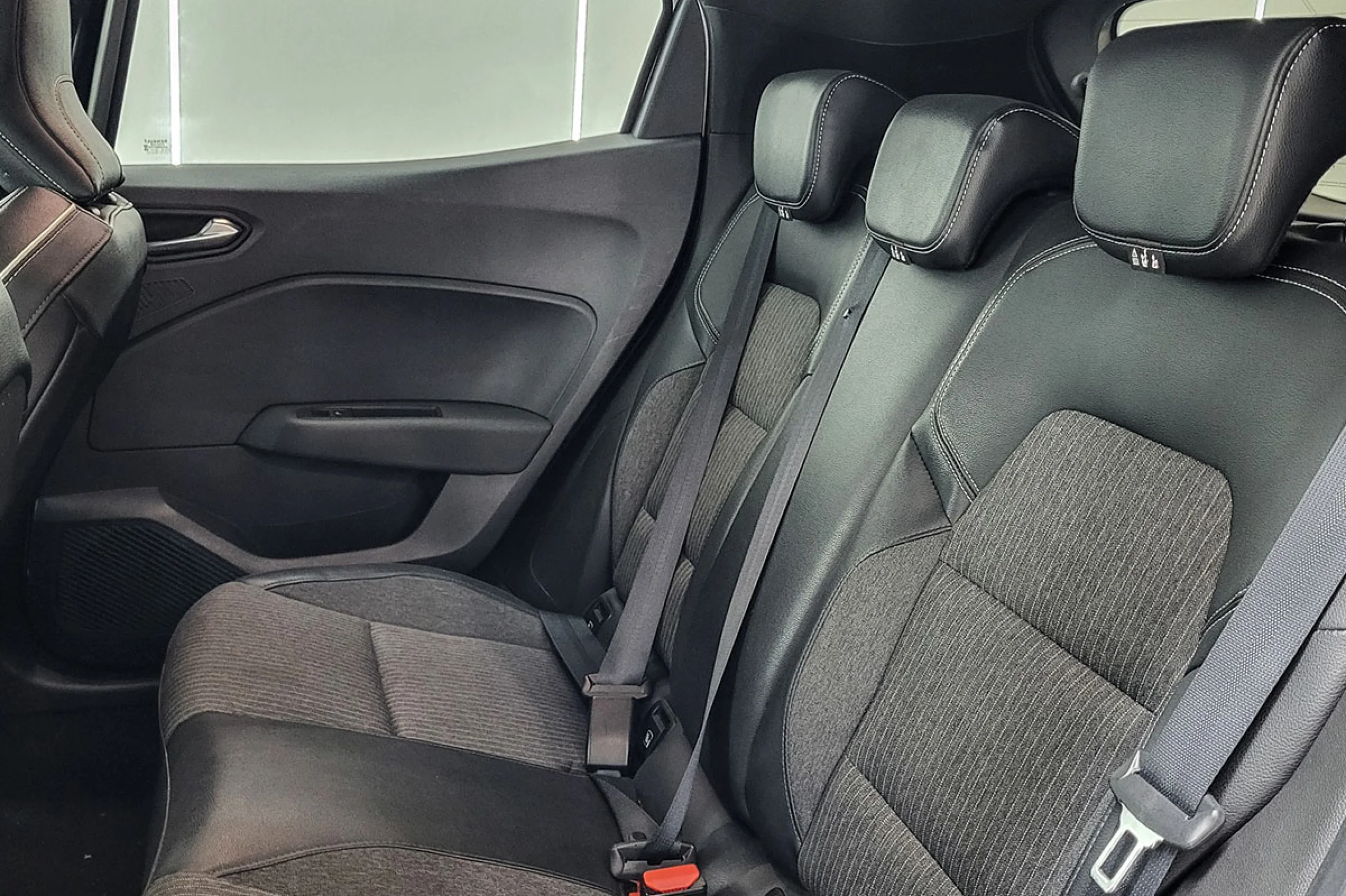 Renault Clio Zen TCe 67 kW 91CV - Foto 14