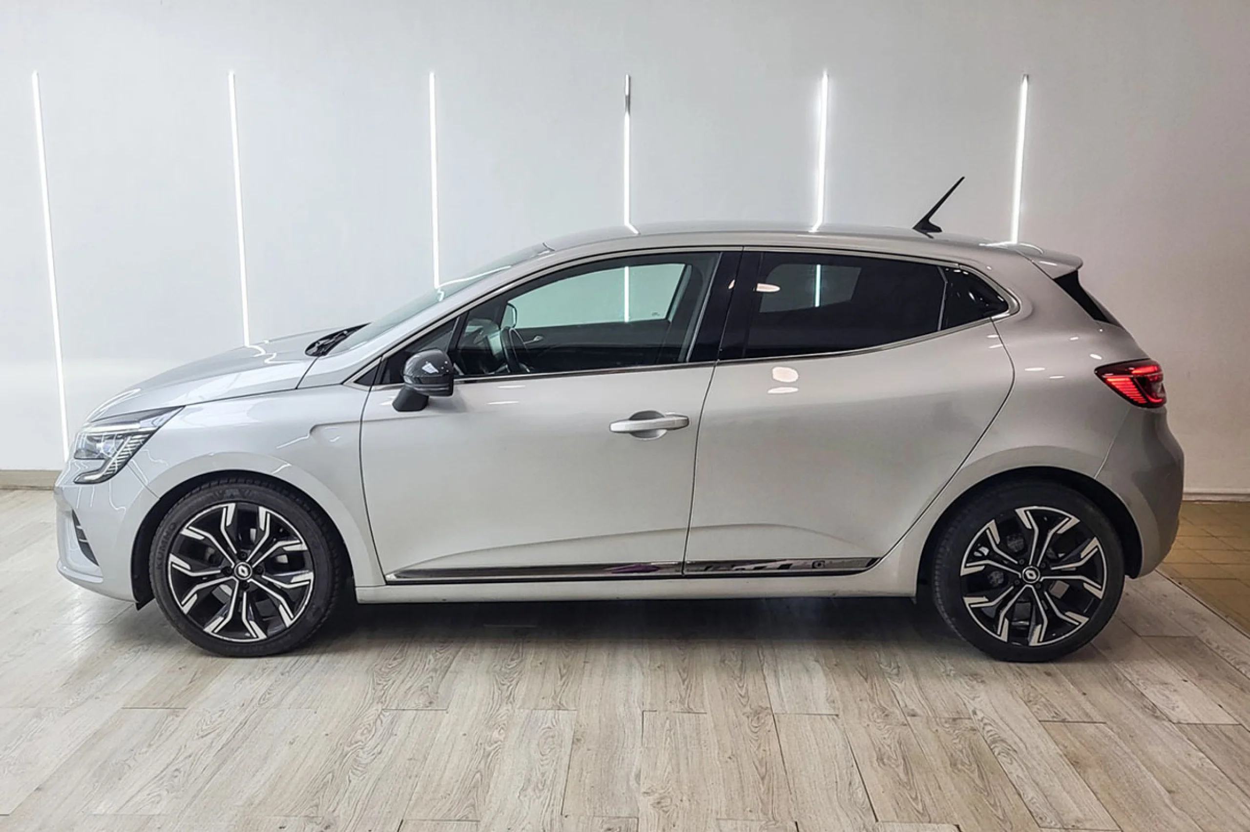 Renault Clio Zen TCe 67 kW 91CV - Foto 15