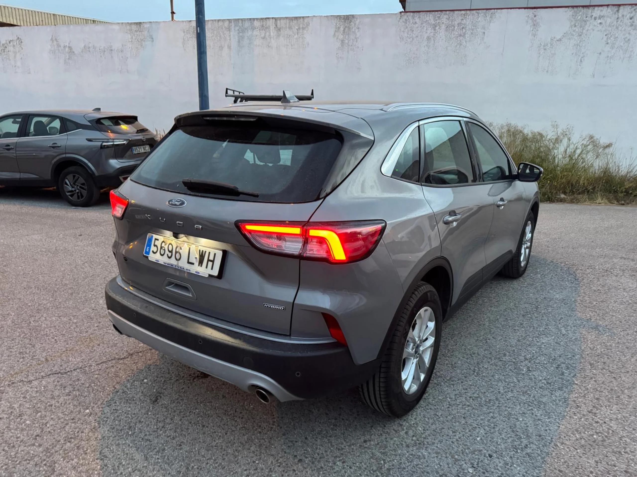 Ford Kuga Titanium 2.5 Duratec FHEV 140kW Auto - Foto 3