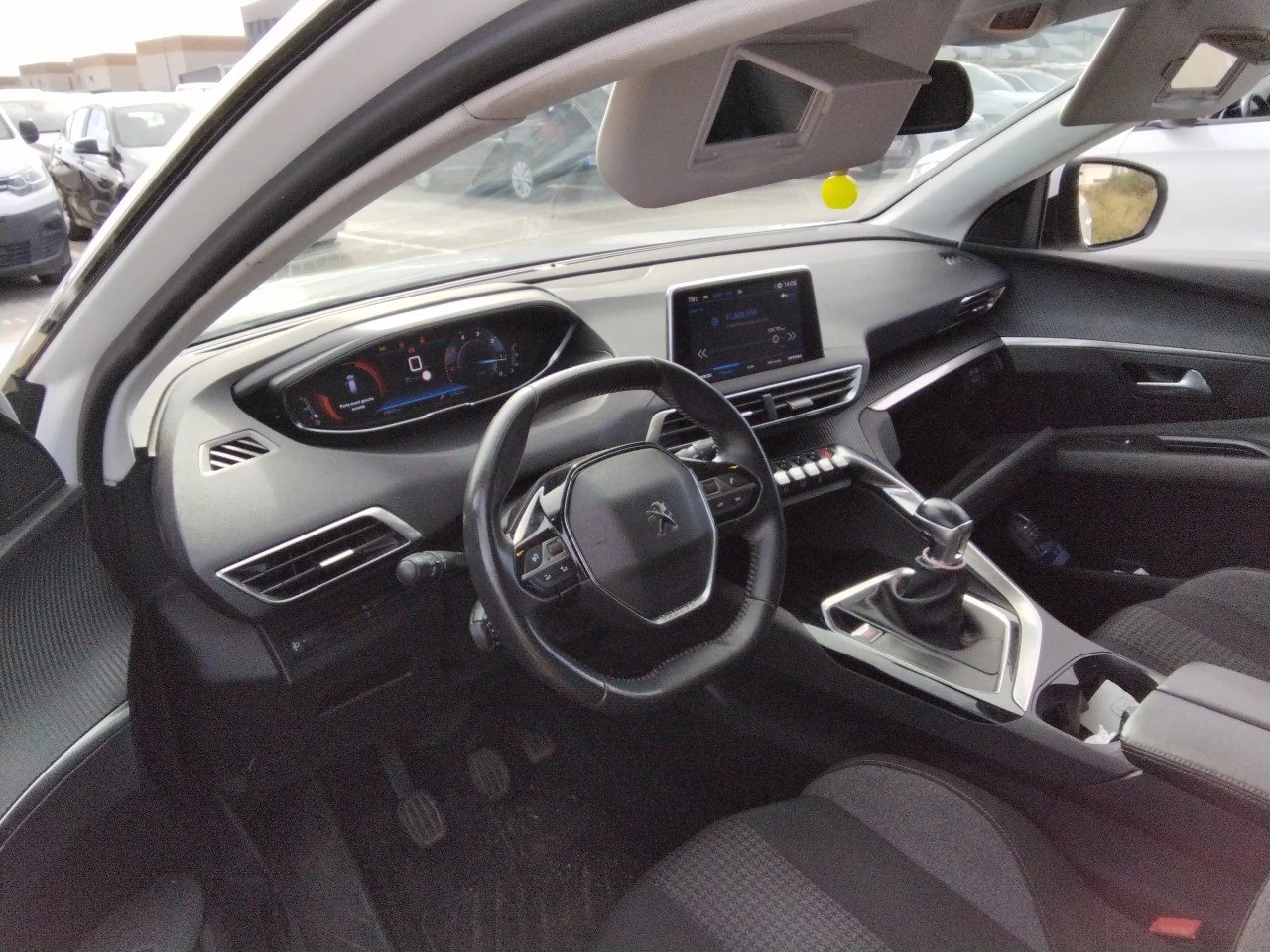 Peugeot 3008 1.5 BlueHDi 96kW (130CV) S&amp;S Style - Foto 7