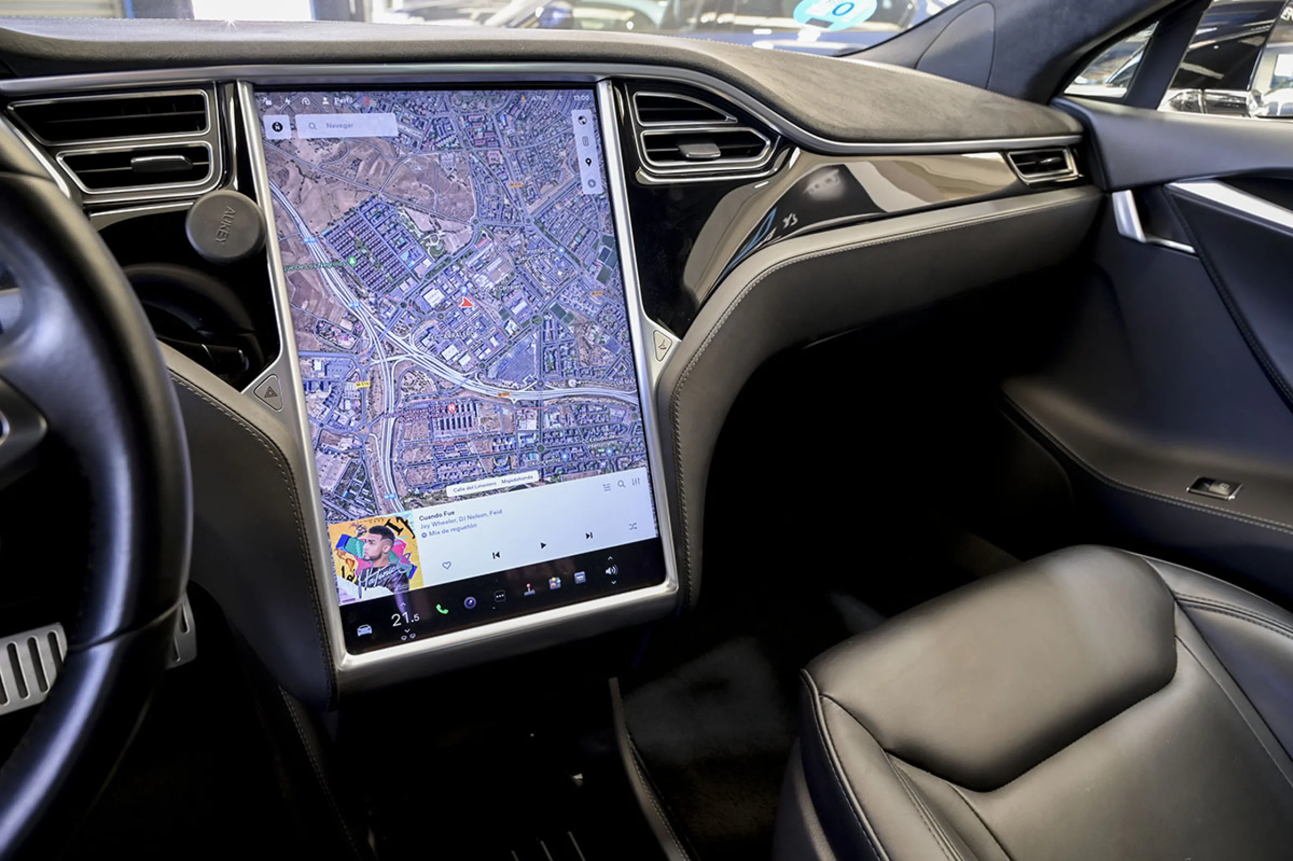 TESLA Model S 90D 4WD - Foto 26