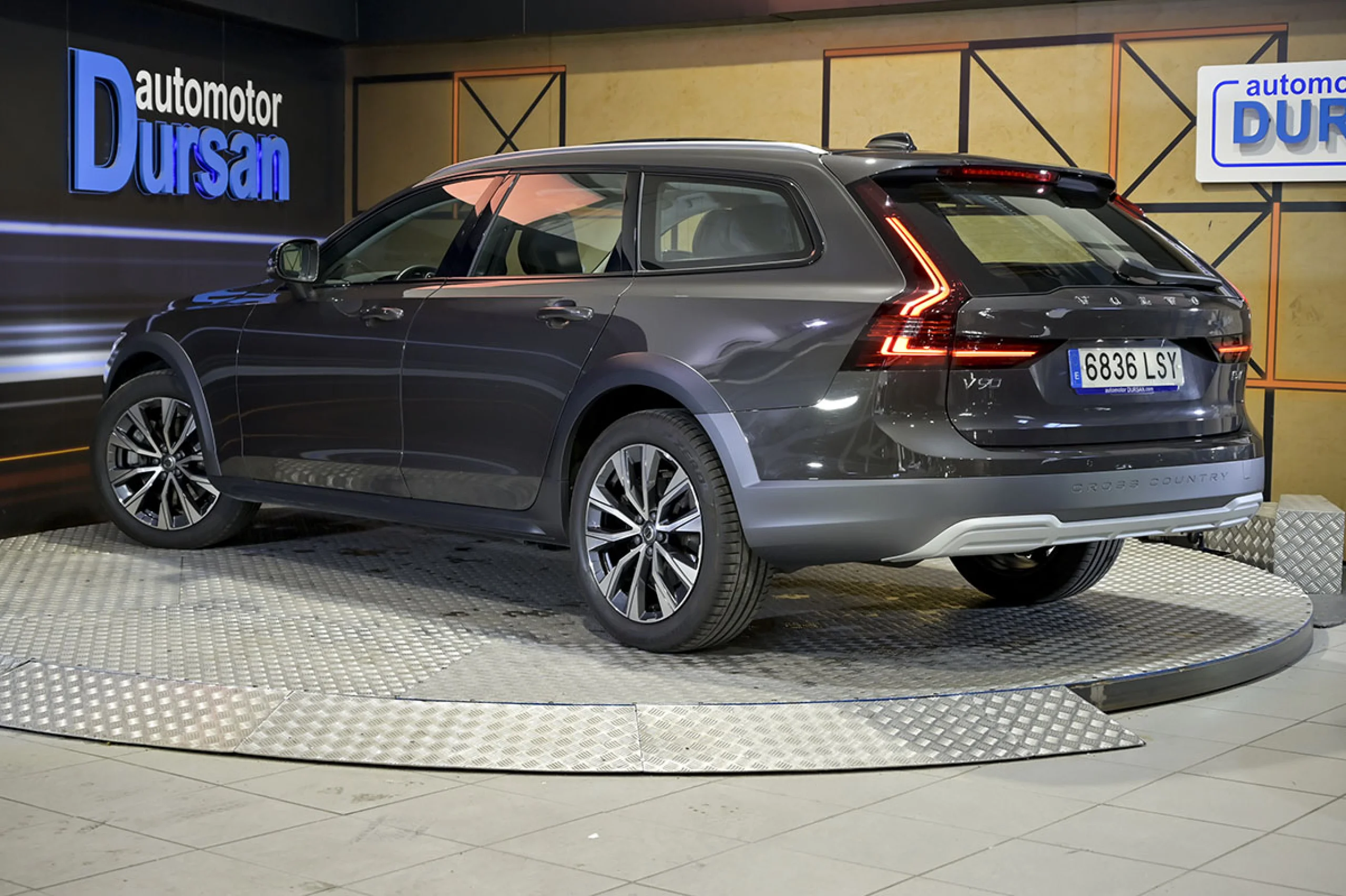 Volvo V90 Cross Country 2.0 B4 D AWD Auto - Foto 4