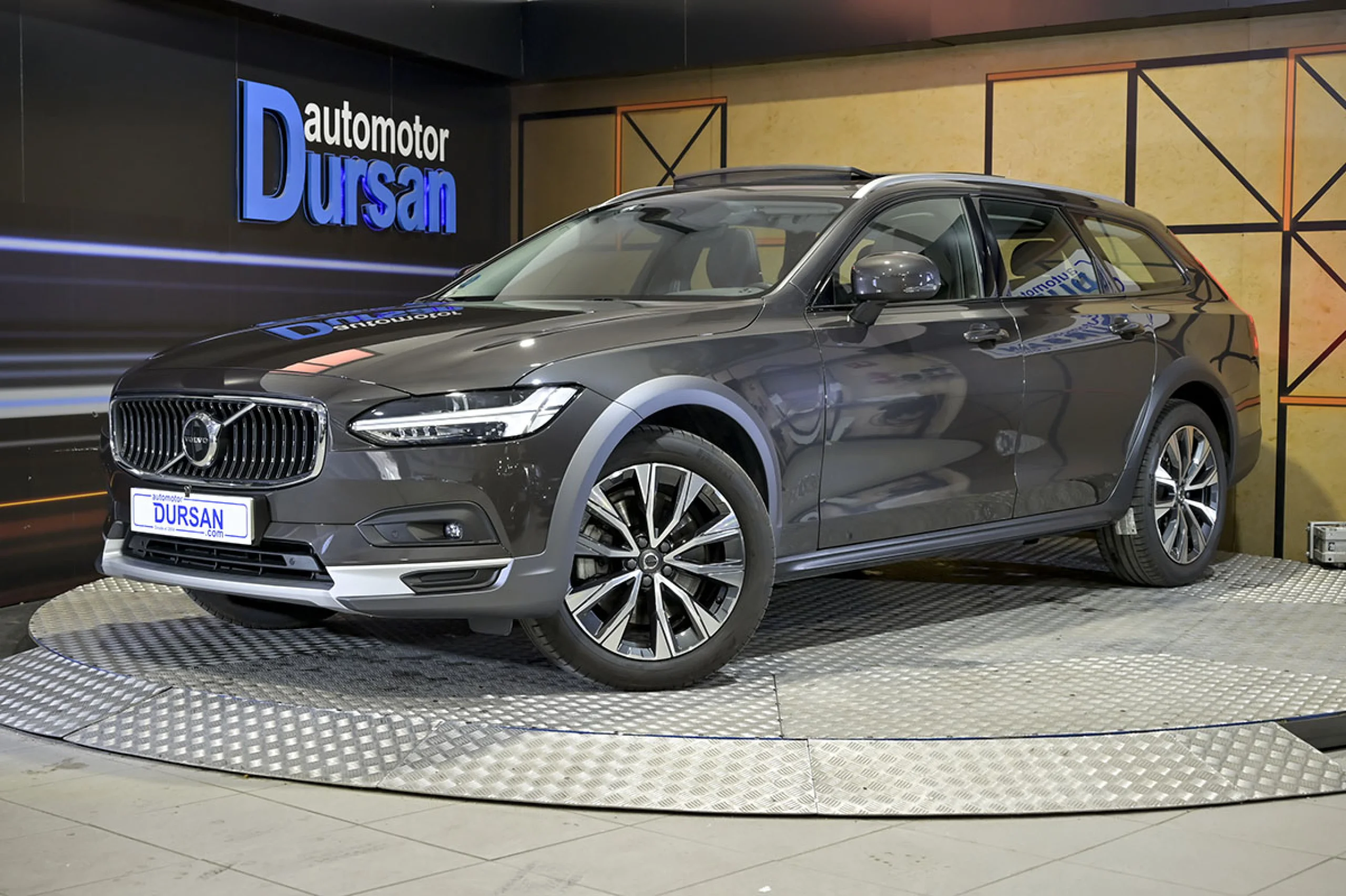 Volvo V90 Cross Country 2.0 B4 D AWD Auto - Foto 1