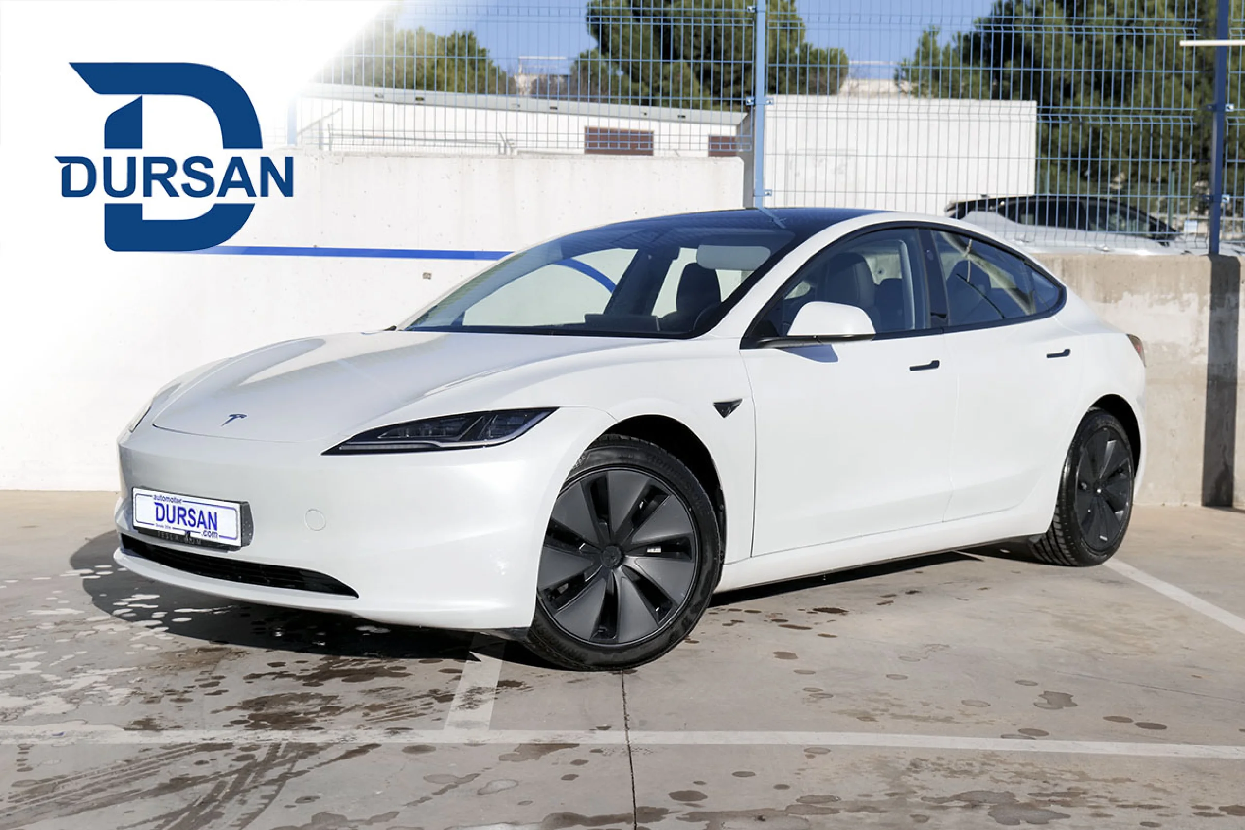 TESLA Model 3 RWD - Foto 1