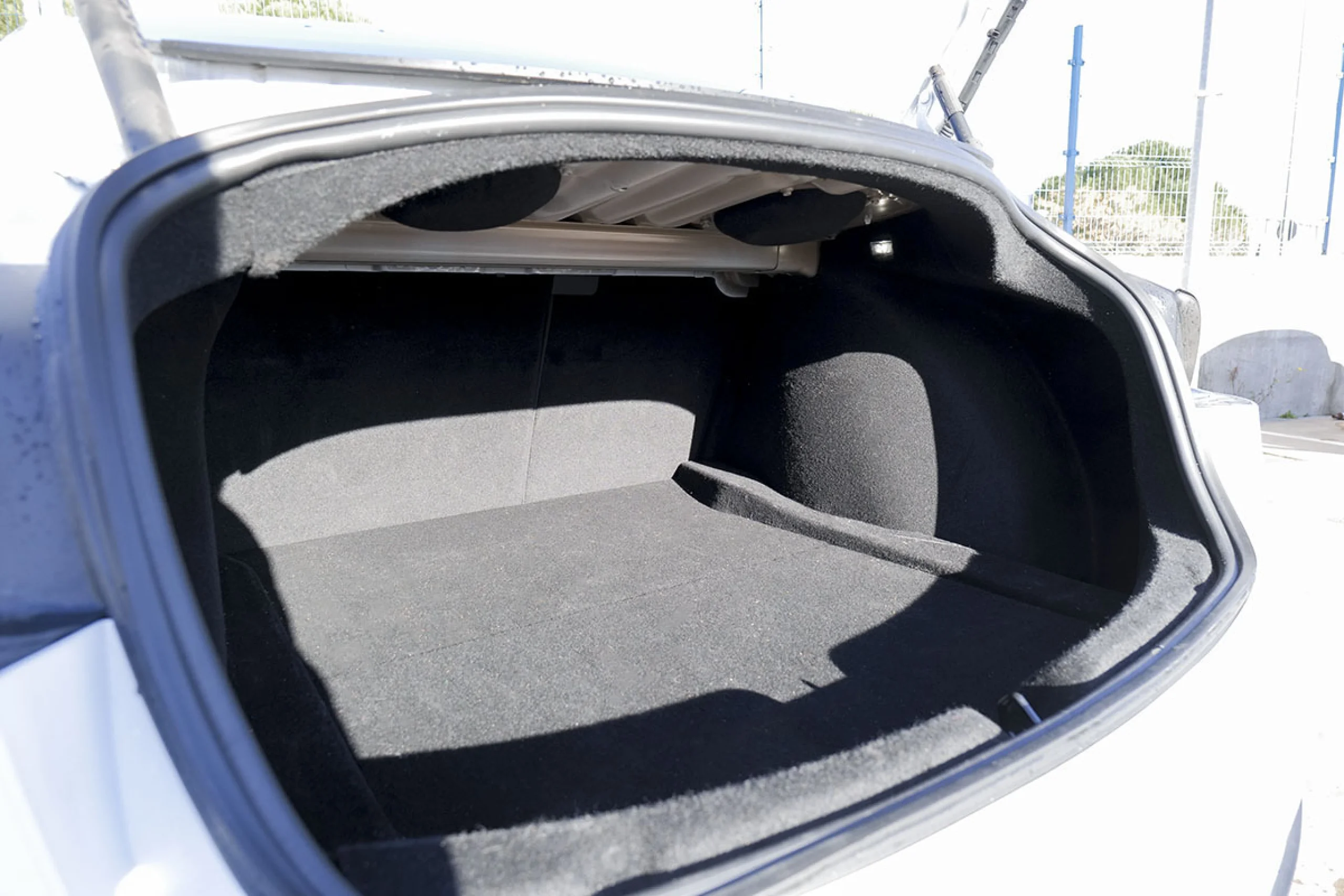 TESLA Model 3 RWD - Foto 10