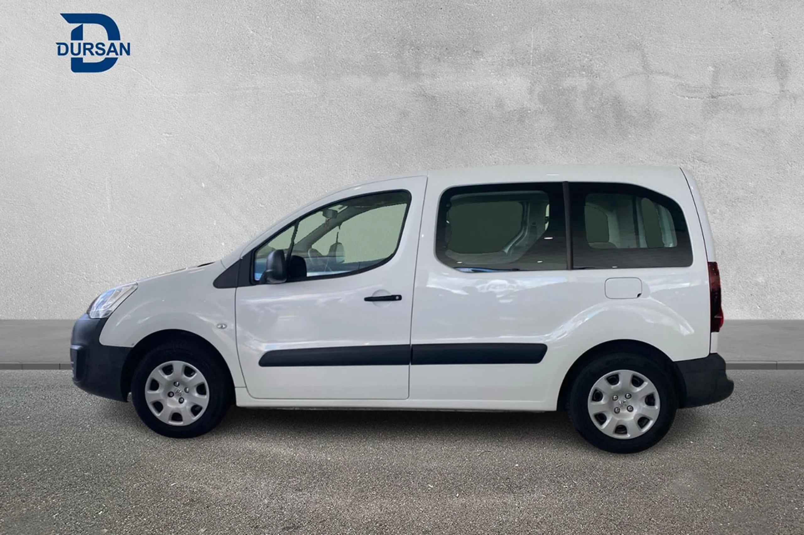 Peugeot Partner TEPEE Access 1.6 BlueHDi 55KW 75CV - Foto 12