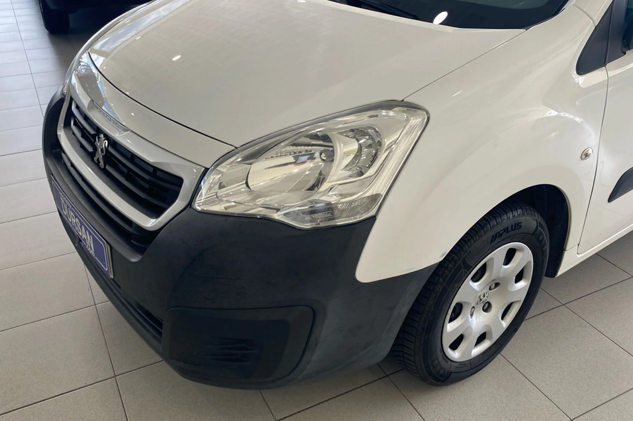 Peugeot Partner TEPEE Access 1.6 BlueHDi 55KW 75CV - Foto 14