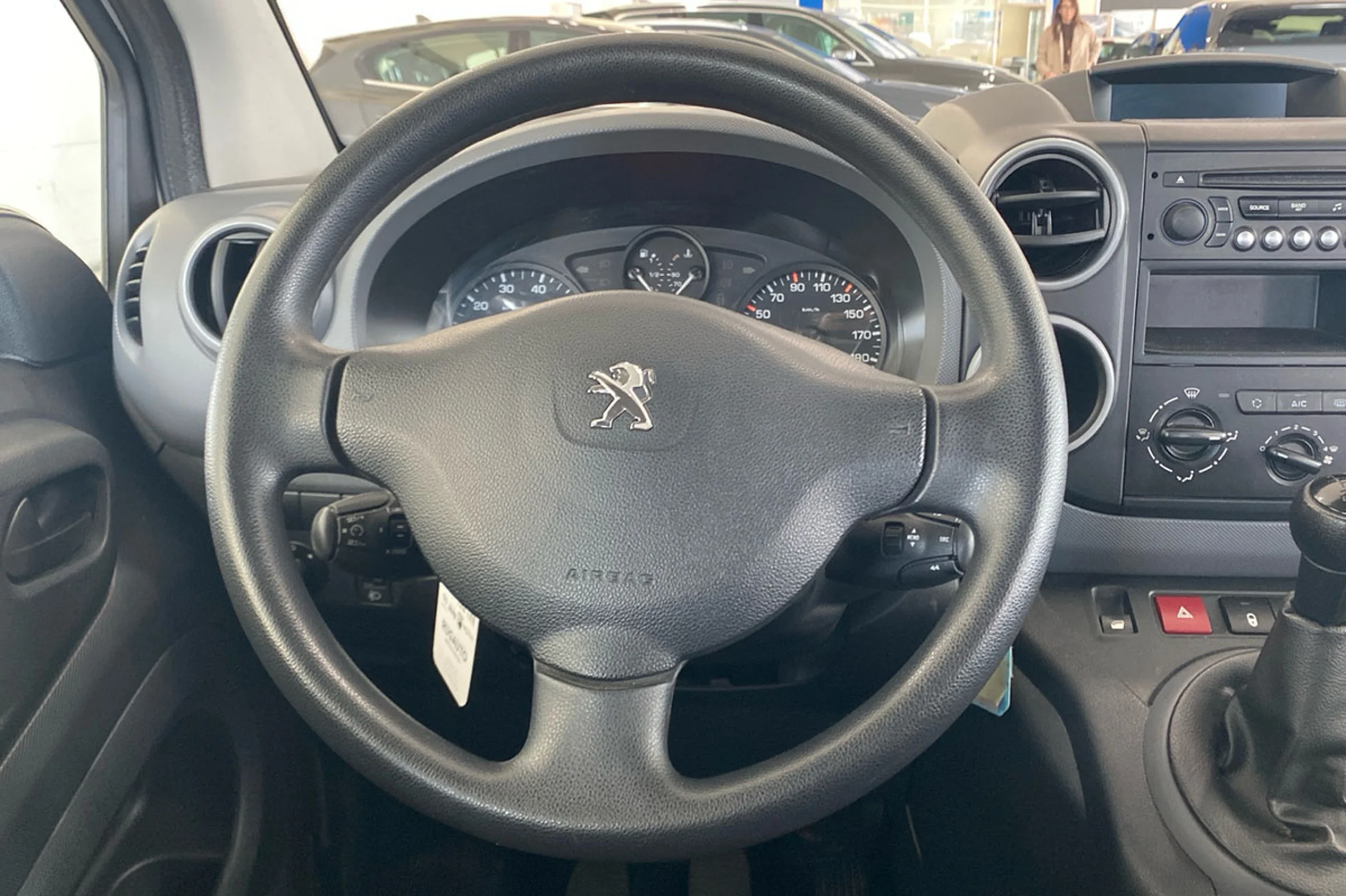 Peugeot Partner TEPEE Access 1.6 BlueHDi 55KW 75CV - Foto 16