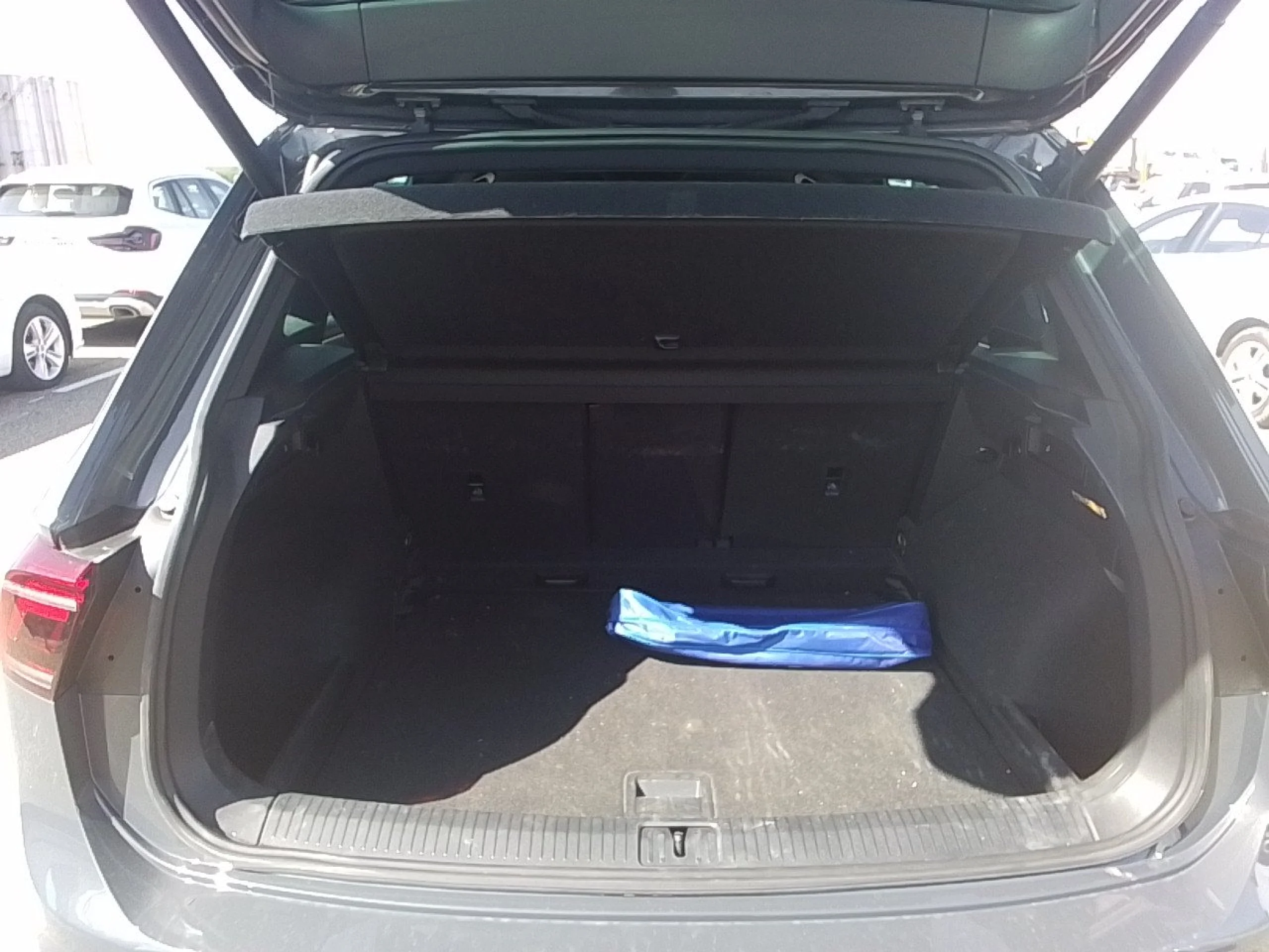 Volkswagen Tiguan R-Line 2.0 TDI 110kW (150CV) DSG - Foto 7
