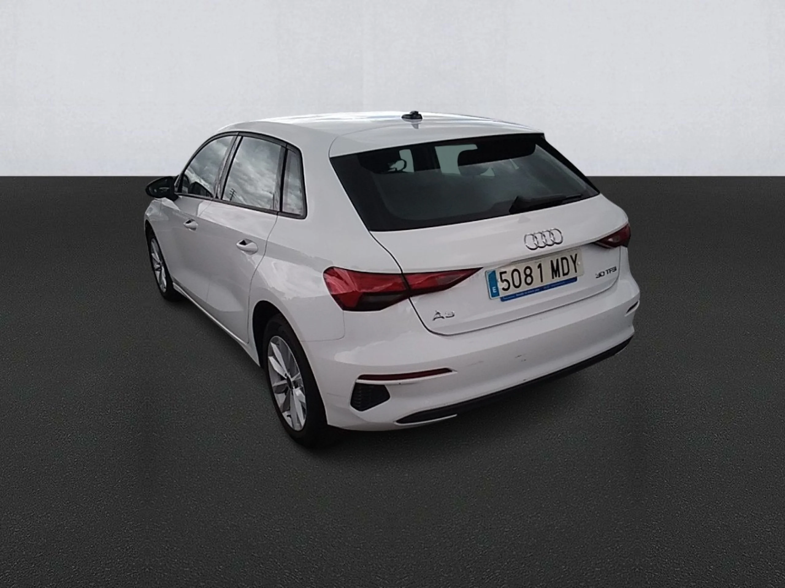 Audi A3 Sportback 30 TFSI 81kW (110CV) S tronic - Foto 6