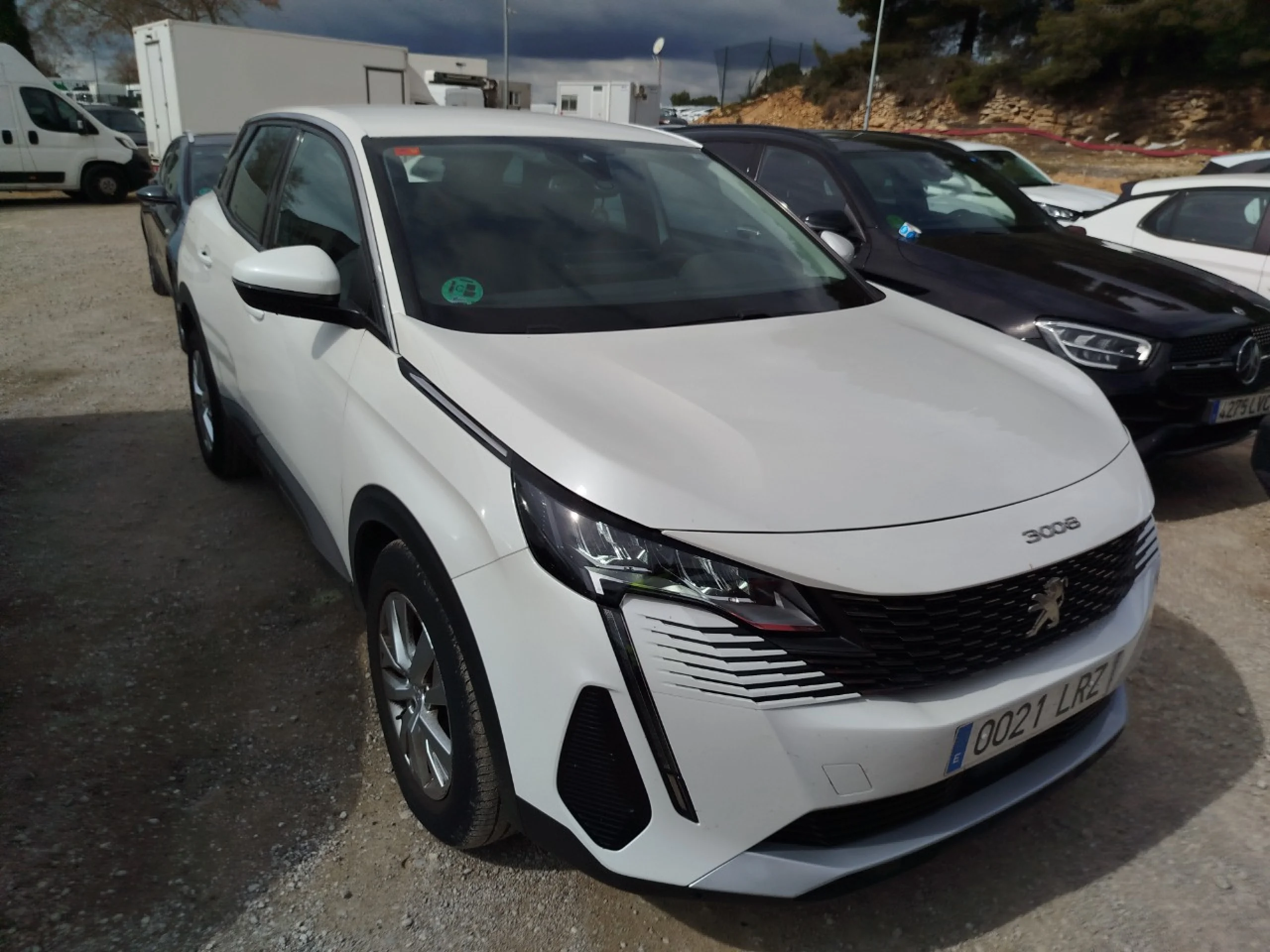 Peugeot 3008 1.5 BlueHDi 96kW (130CV) S&amp;S Active Pack - Foto 3