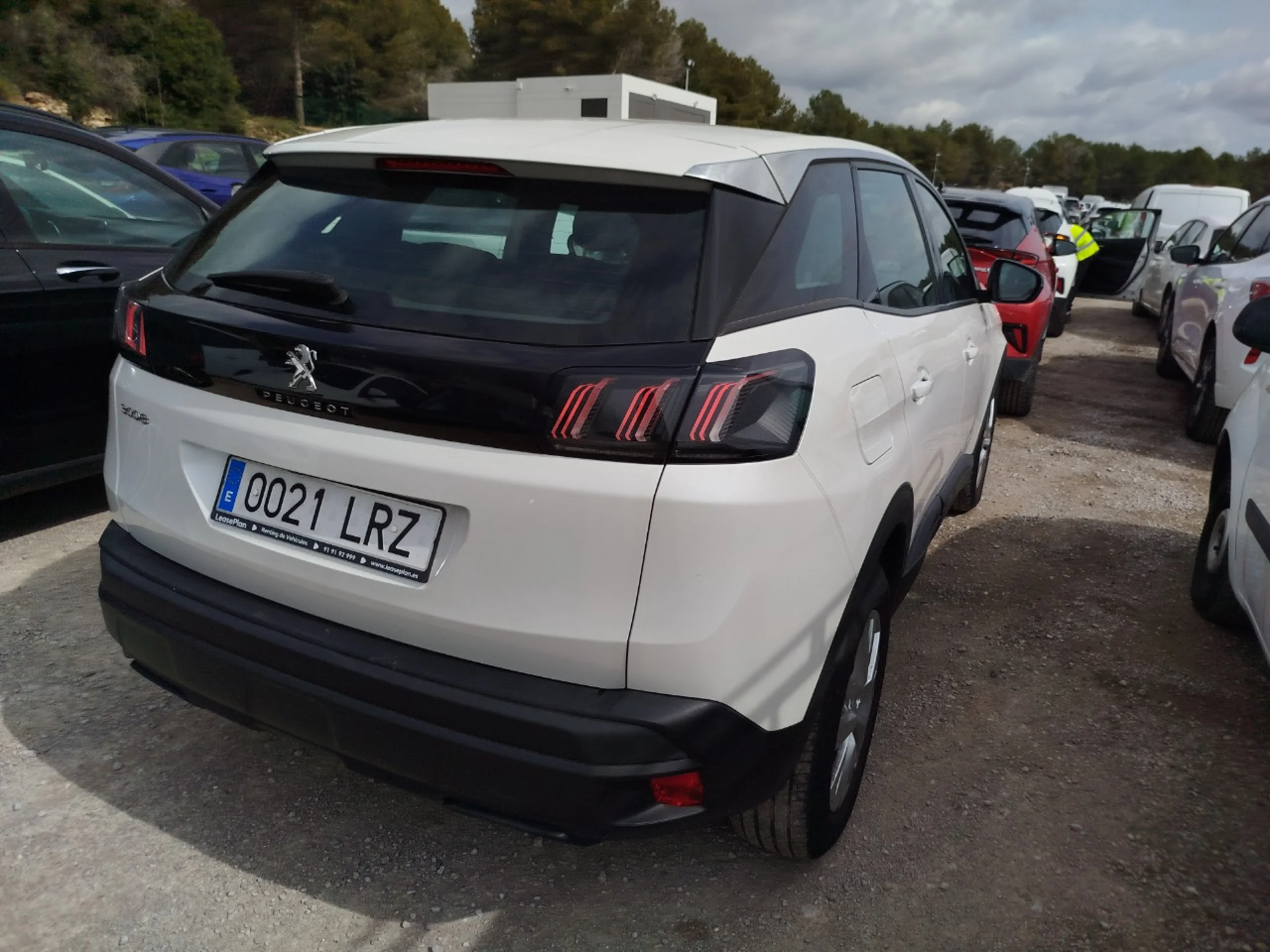 Peugeot 3008 1.5 BlueHDi 96kW (130CV) S&amp;S Active Pack - Foto 4