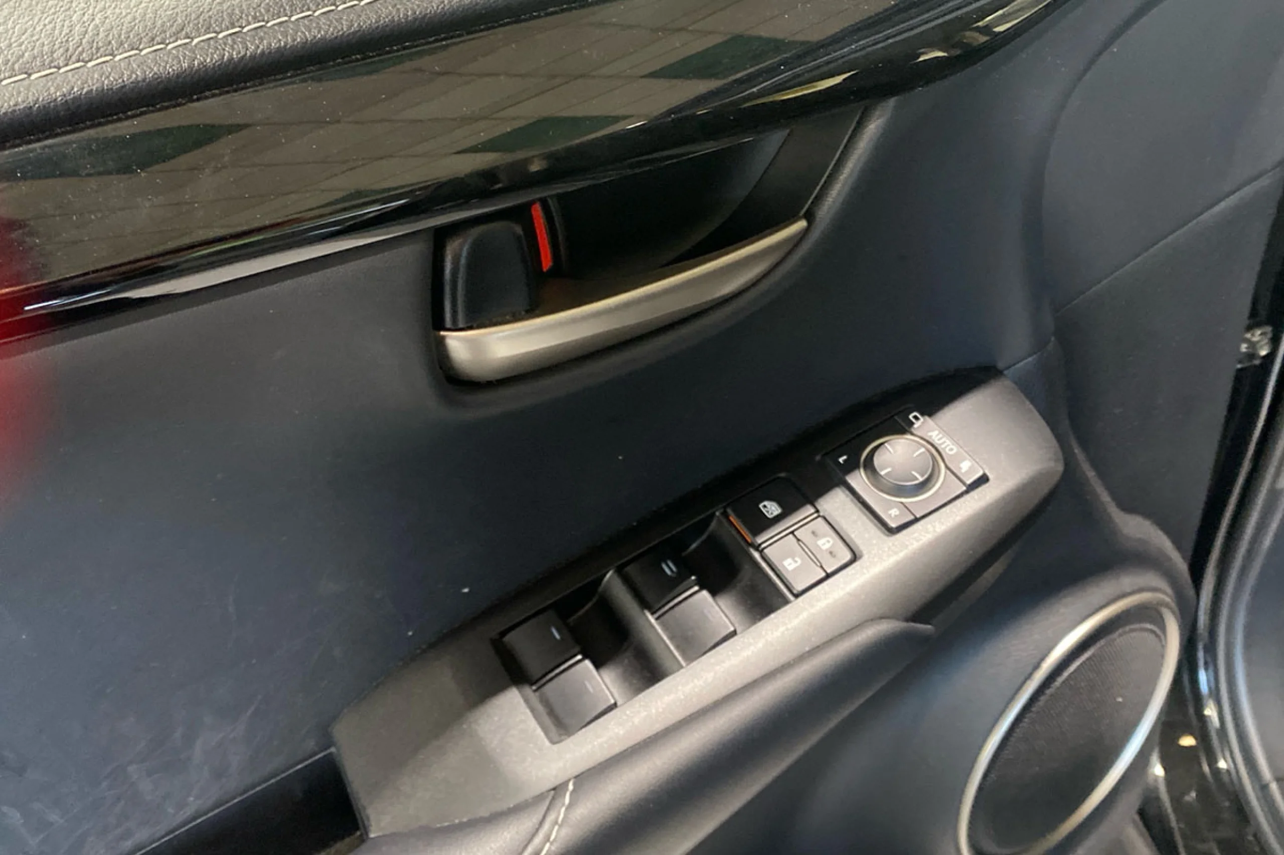 Lexus NX 300h NX 2.5 300h Business Navigation 2WD - Foto 18